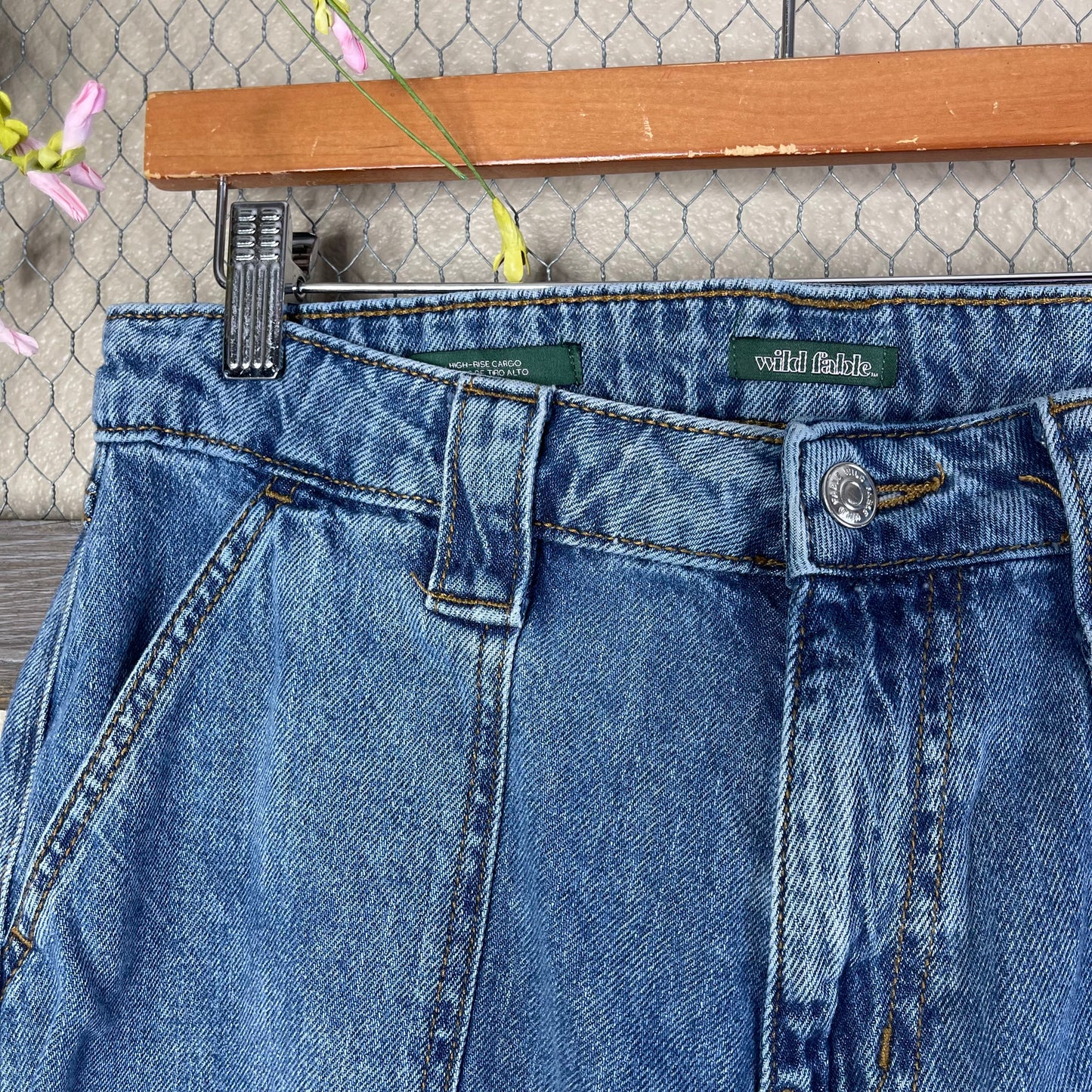 THRIFTED CARGO JEANS