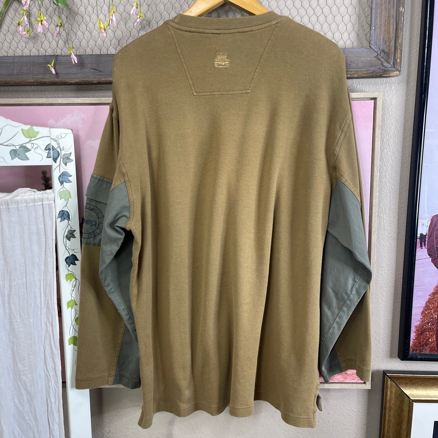 THRIFTED JEEP LONG SLEEVE