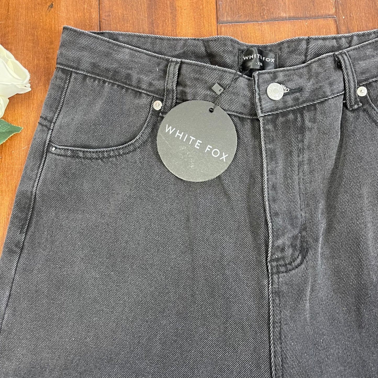 THRIFTED BLACK HIGH WAISTED JEANS