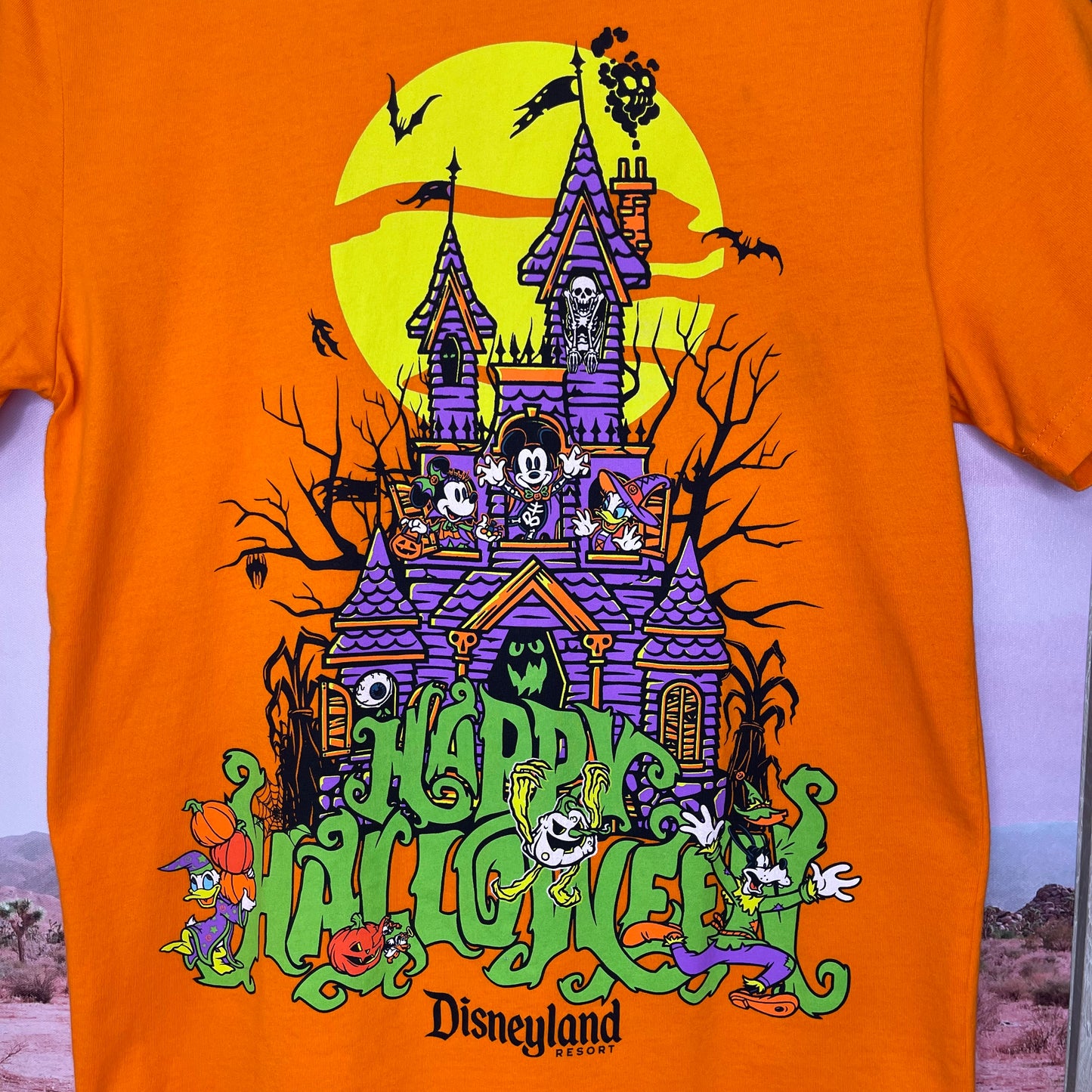 THRIFTED DISNEYLAND “HAPPY HALLOWEEN” T-SHIRT