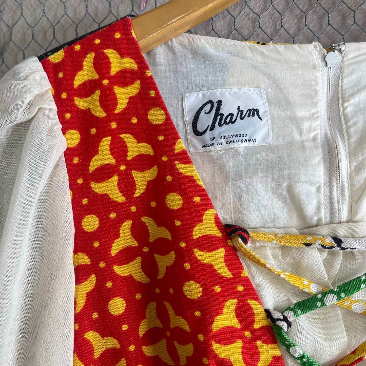 VINTAGE 70’S HIPPIE ROMPER