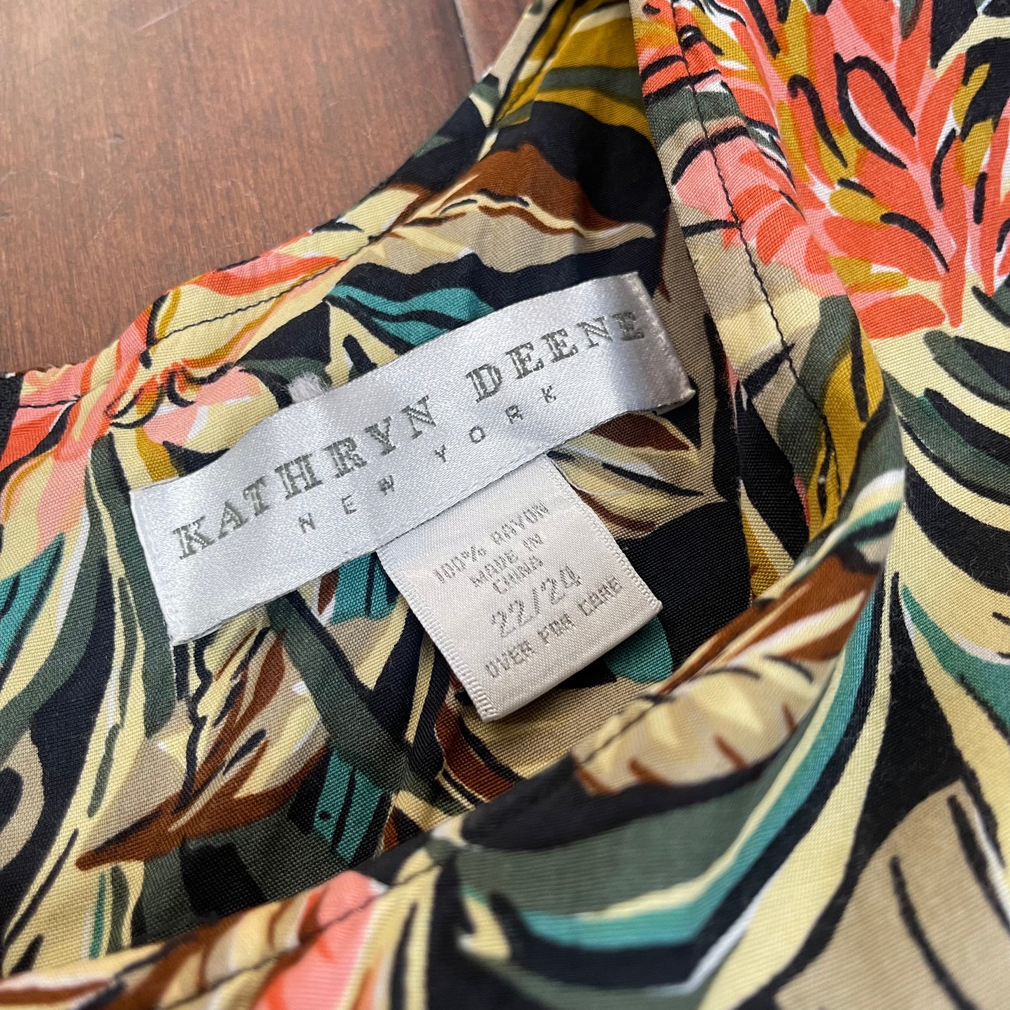 VINTAGE TROPICAL FLORAL ROMPER
