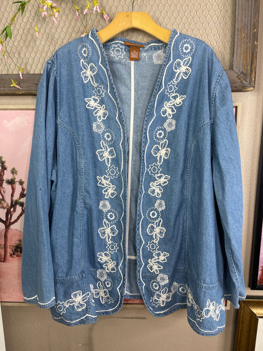 THRIFTED FLORAL EMBROIDERED JEAN JACKET