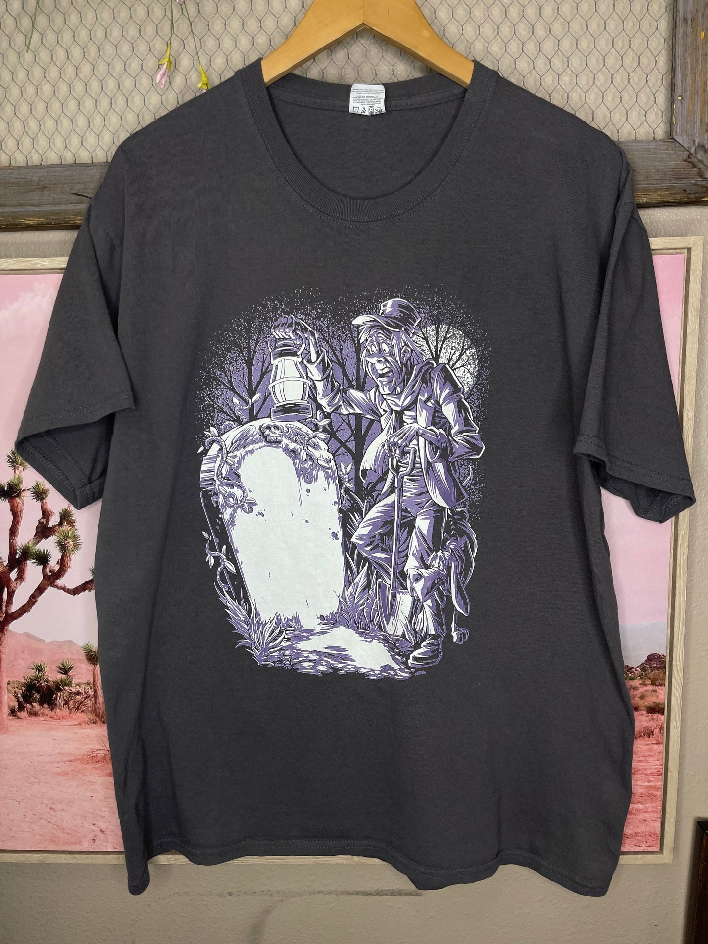 THRIFTED HAUNTED MANSION T-SHIRT