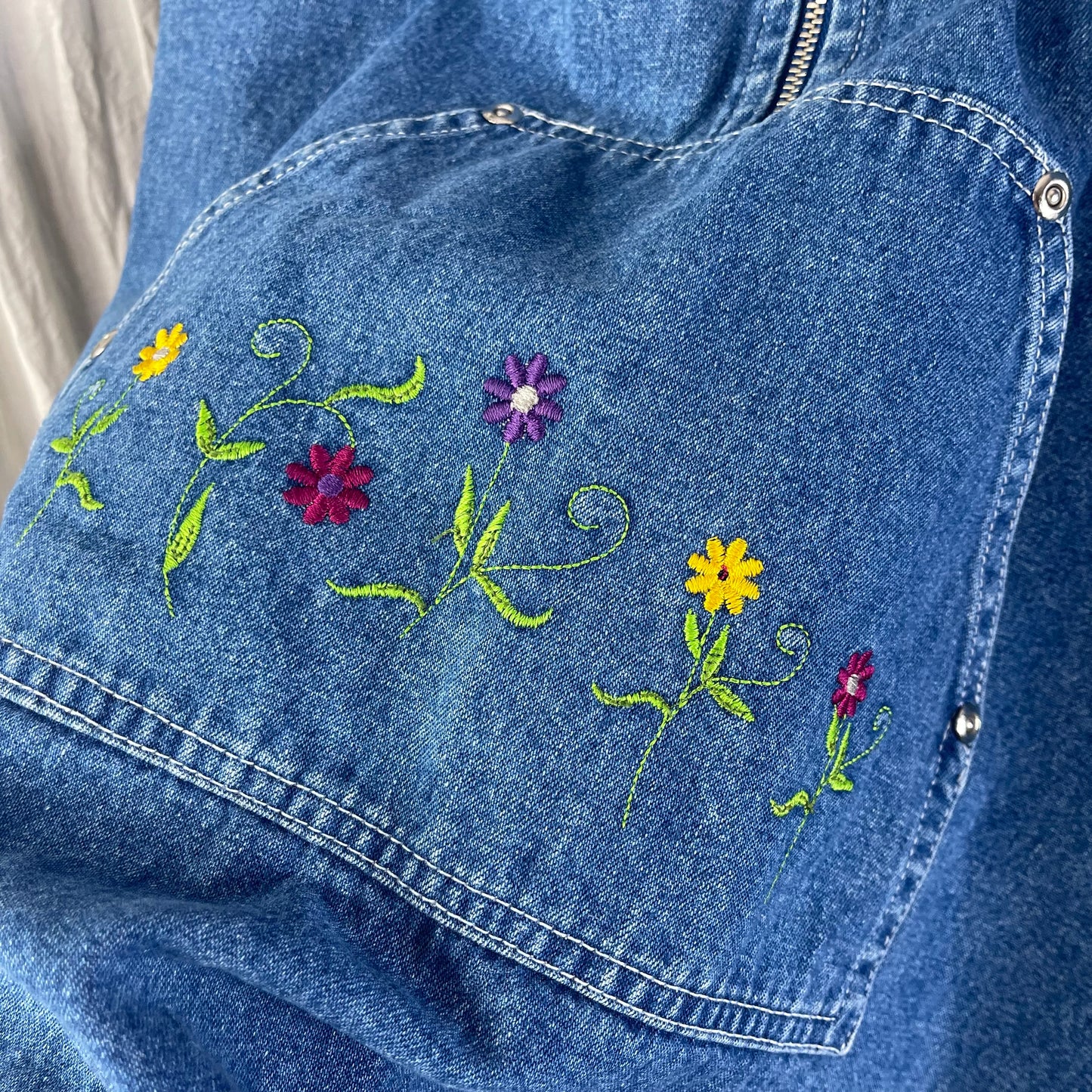 VINTAGE 90’S FLOWER EMBROIDERED ZIP-UP DRESS