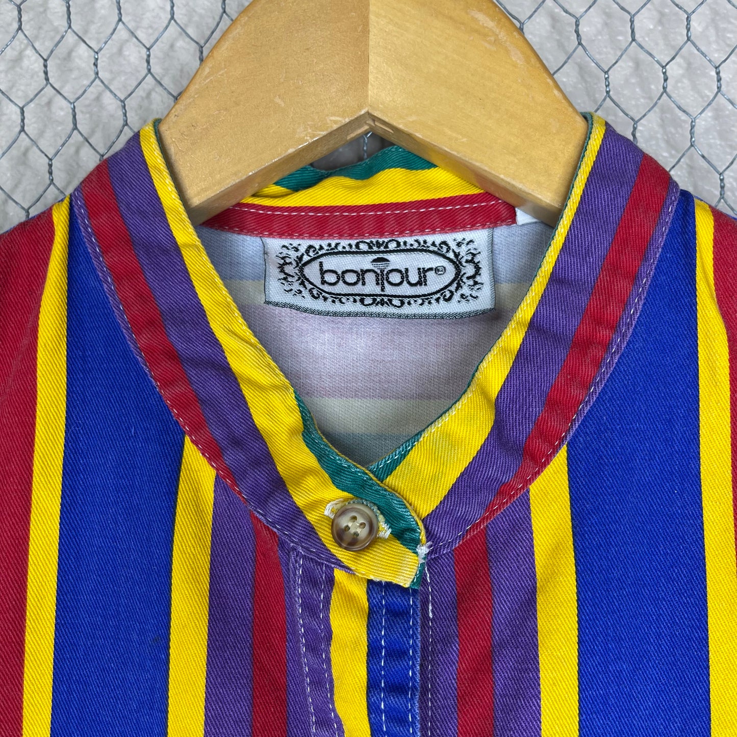 VINTAGE 80’S STRIPED SLEEVELESS BUTTON-UP