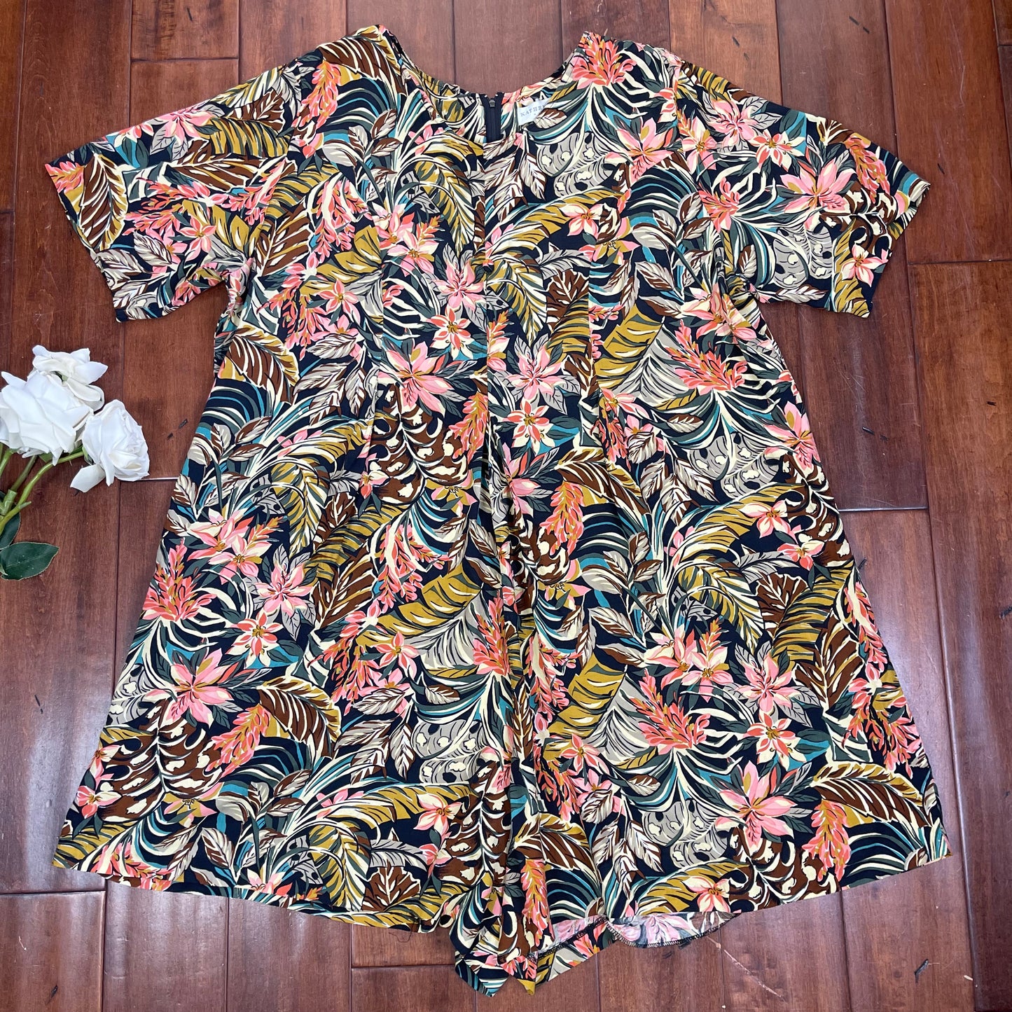 VINTAGE TROPICAL FLORAL ROMPER