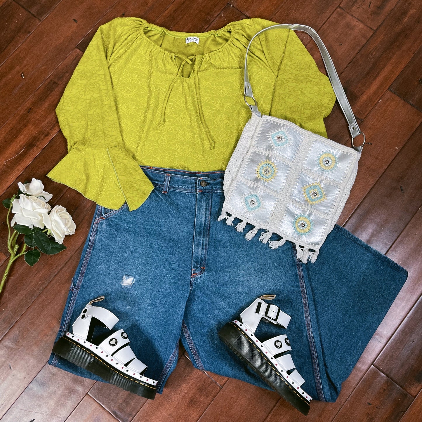 VINTAGE Y2K BELL SLEEVE TOP