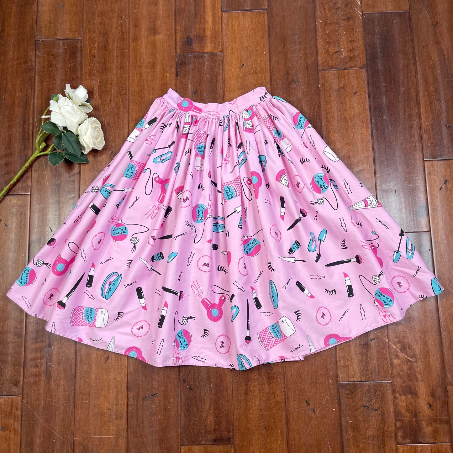 THRIFTED VIXEN MICHELINE PITT ROCKABILLY MAKE-UP PIN-UP SKIRT