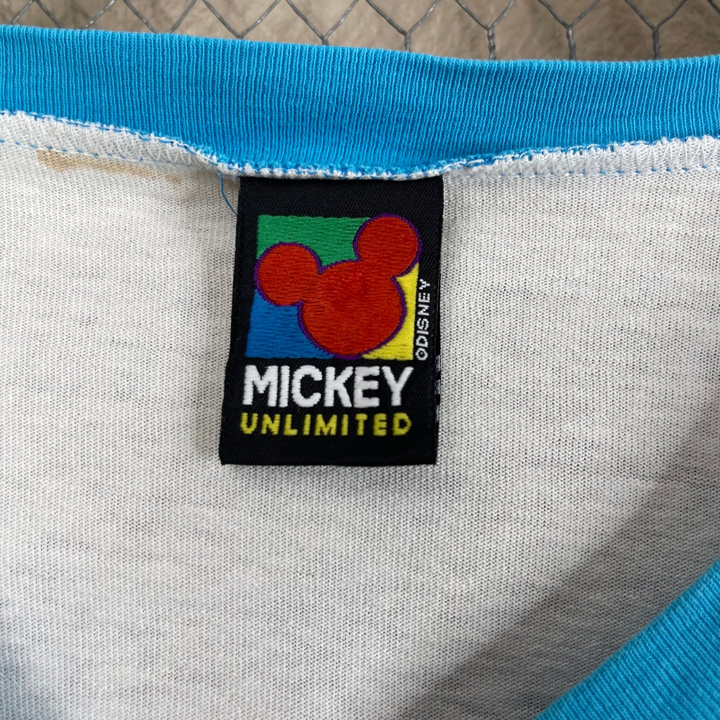 VINTAGE 90’S MICKEY MOUSE V-NECK T-SHIRT
