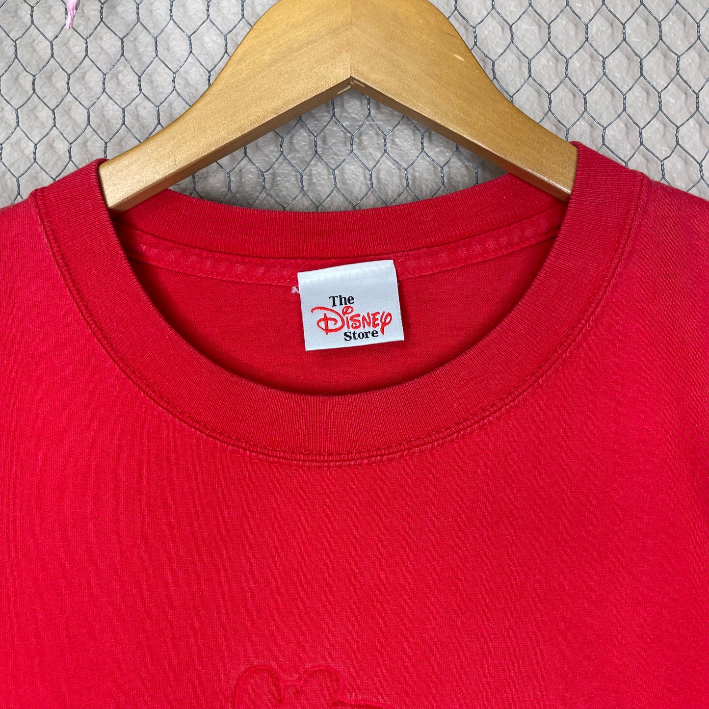 VINTAGE Y2K WINNIE THE POOH T-SHIRT