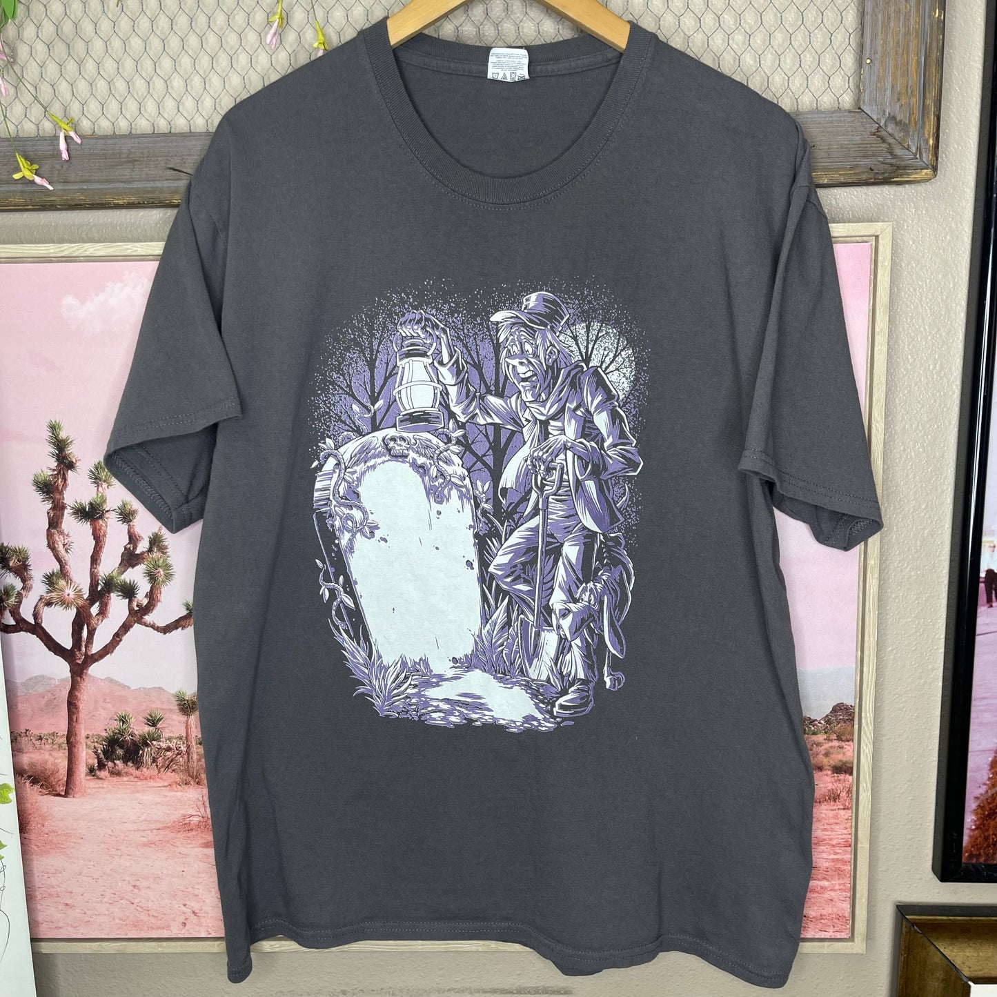 THRIFTED HAUNTED MANSION T-SHIRT