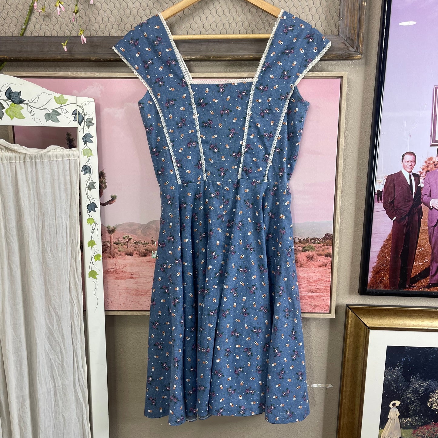 VINTAGE 70’S FLORAL DRESS