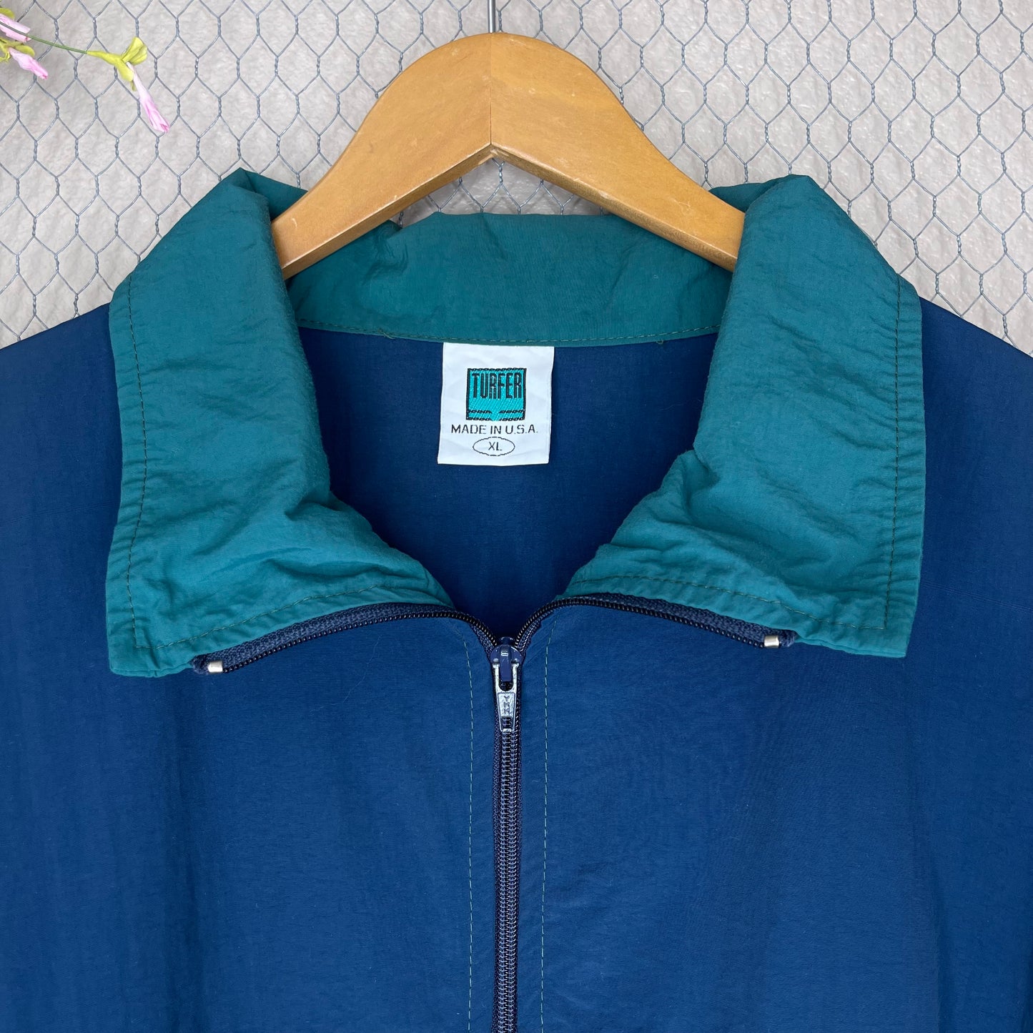VINTAGE 90’S WINDBREAKER ZIP-UP JACKET