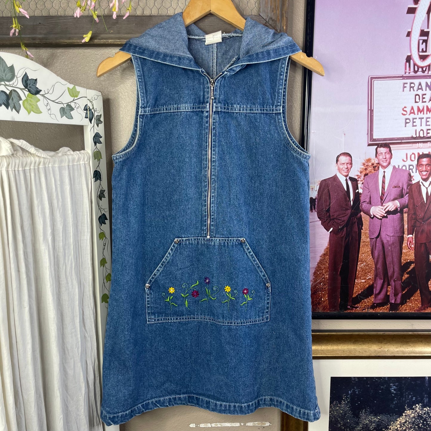 VINTAGE 90’S FLOWER EMBROIDERED ZIP-UP DRESS