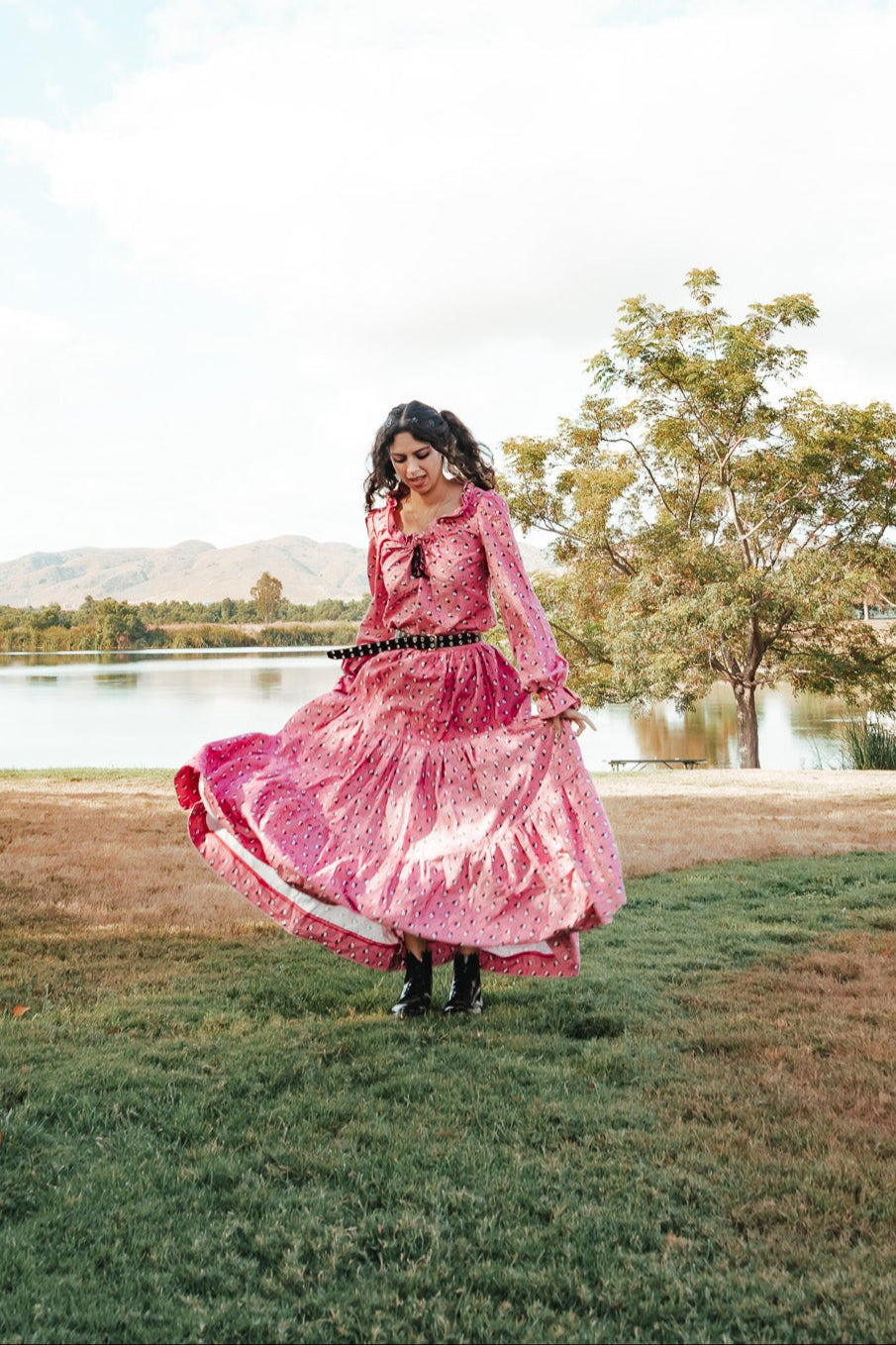 VINTAGE LITTLE HOUSE ON THE PRAIRE TWO-PIECE SET