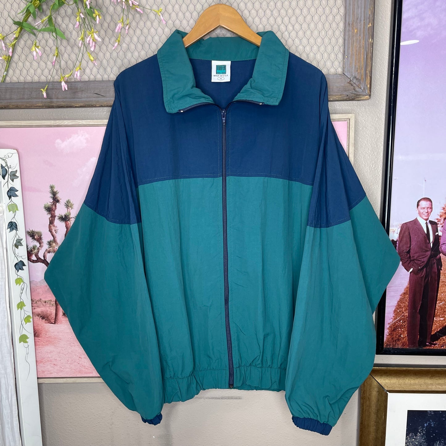 VINTAGE 90’S WINDBREAKER ZIP-UP JACKET