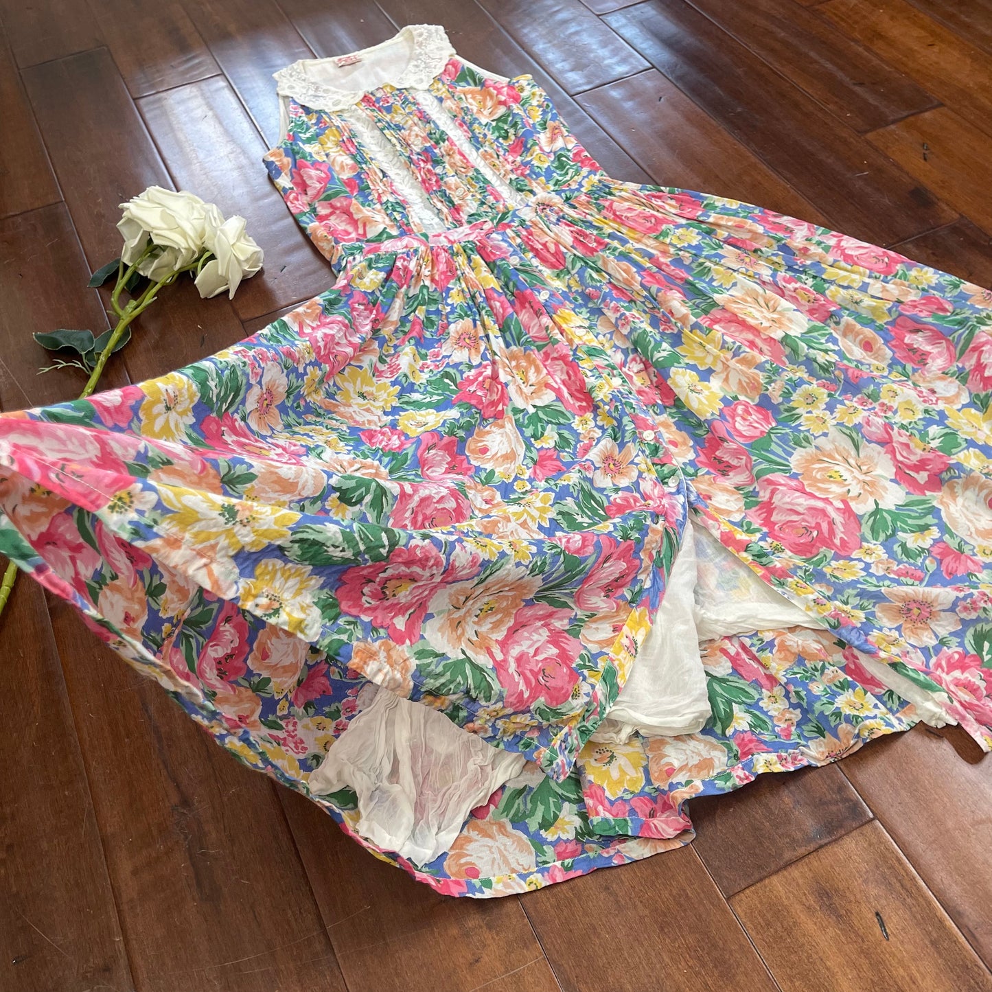 VINTAGE 60’S FLORAL DRESS