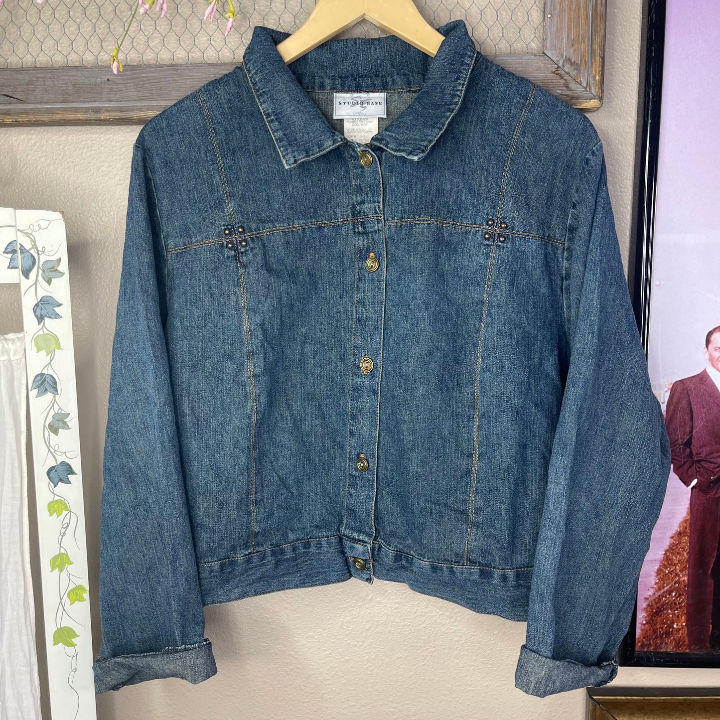 VINTAGE 90’S LIGHTWEIGHT JEAN JACKET