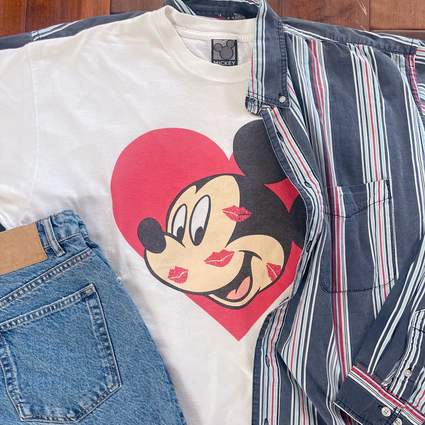 VINTAGE STRIPED LONG SLEEVE BUTTON-UP