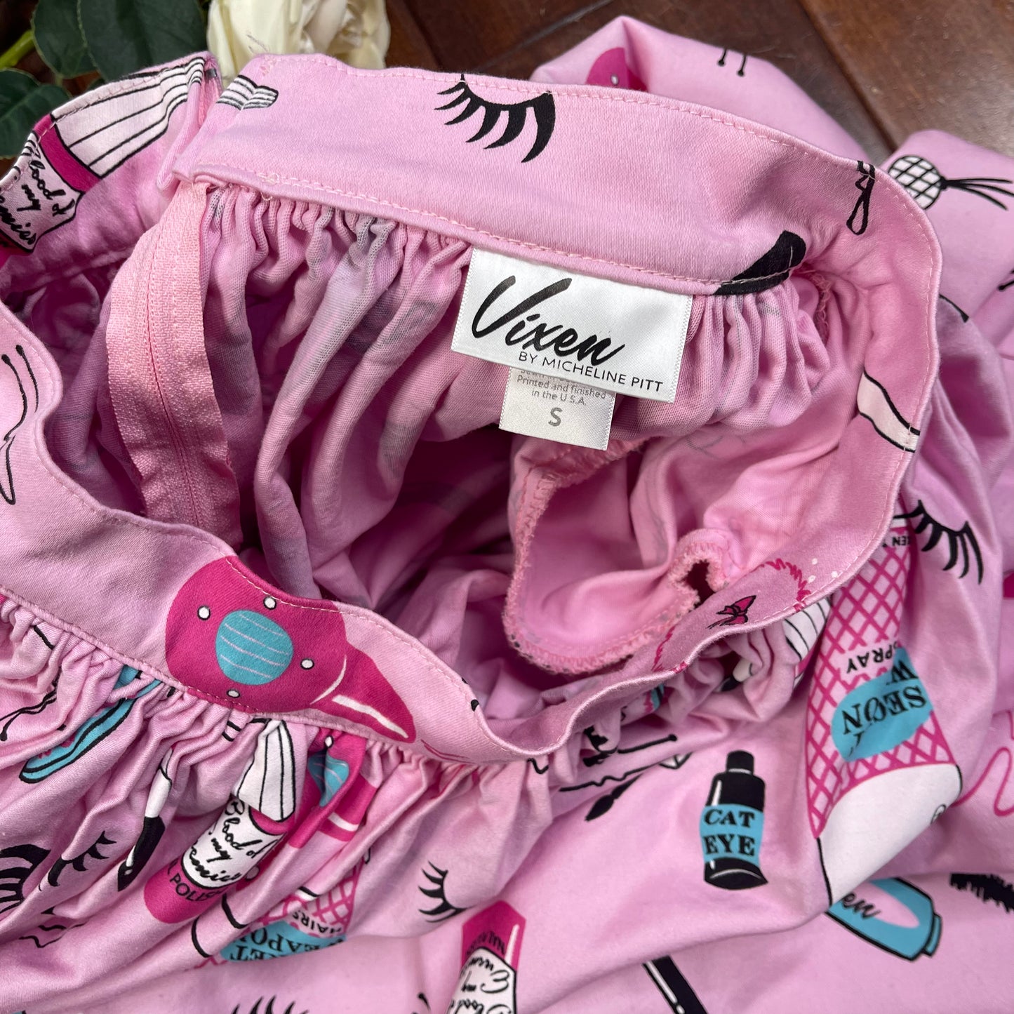 THRIFTED VIXEN MICHELINE PITT ROCKABILLY MAKE-UP PIN-UP SKIRT