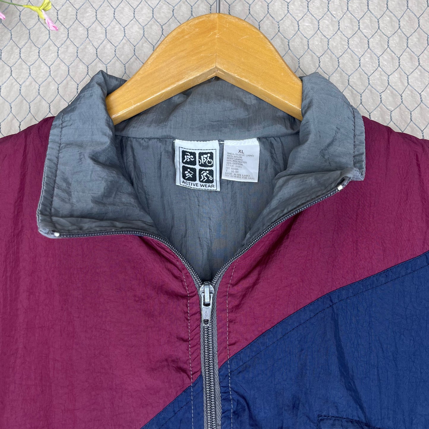 VINTAGE 90’S WINDBREAKER ZIP-UP JACKET
