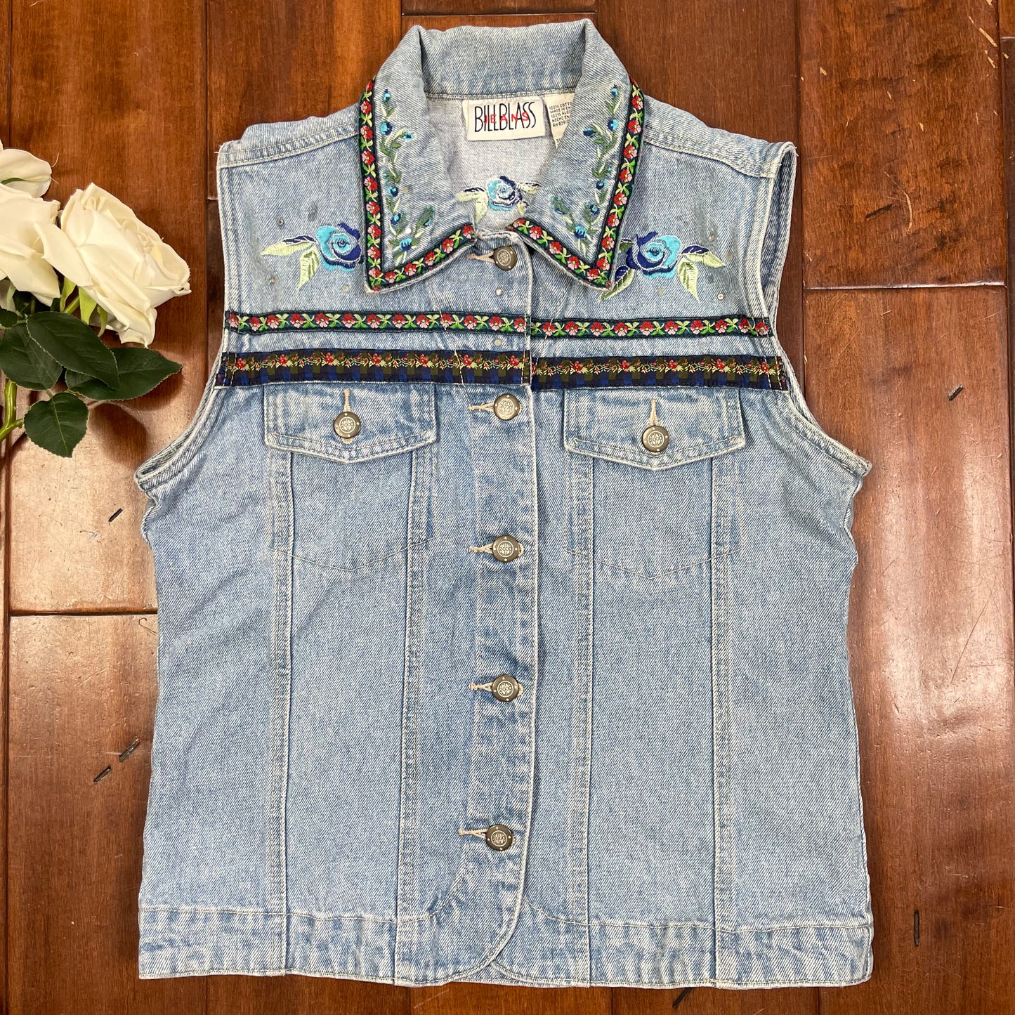 VINTAGE BILL BLASS EMBROIDERED JEAN JACKET