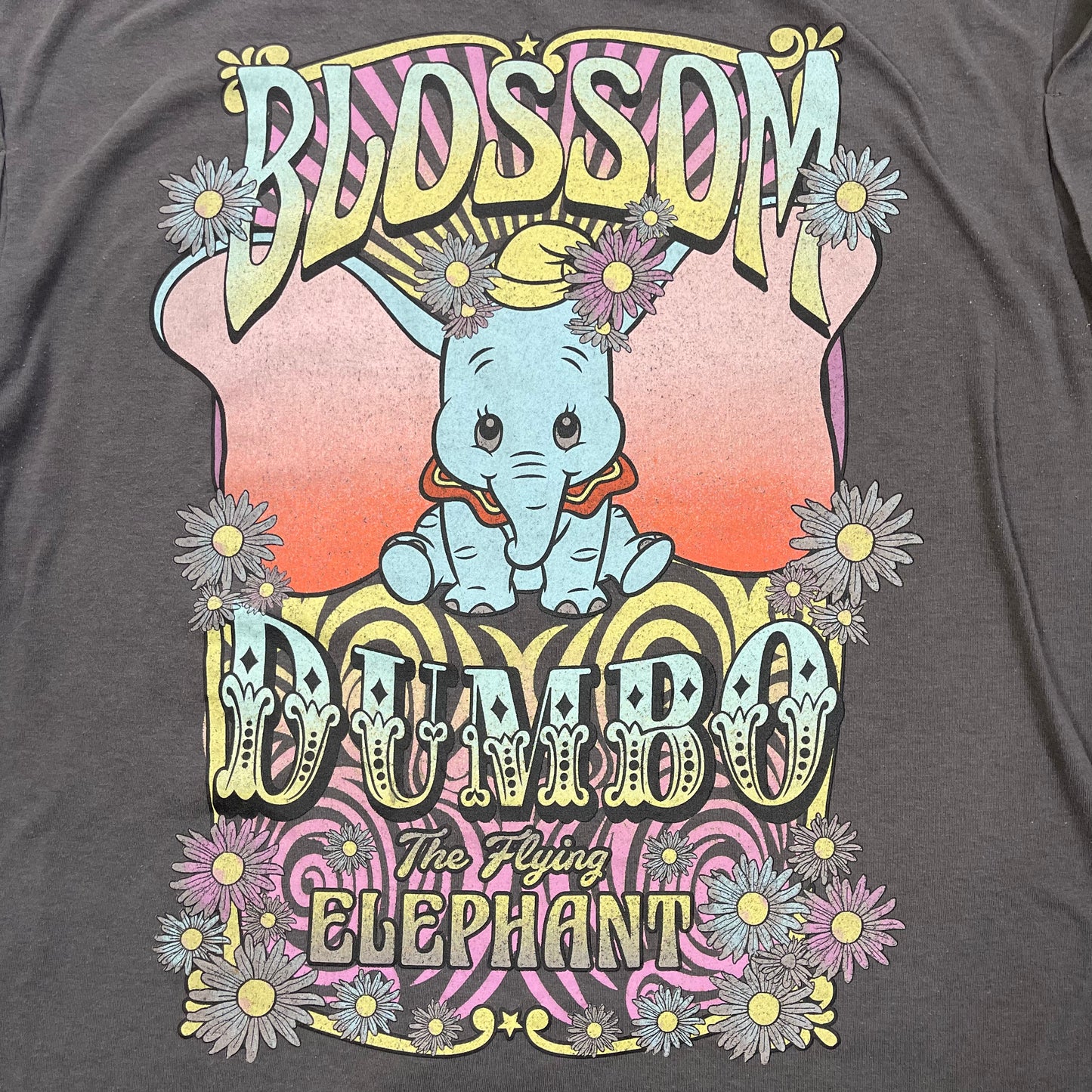 THRIFTED DISNEY “DUMBO” SHORT SLEEVE TEE