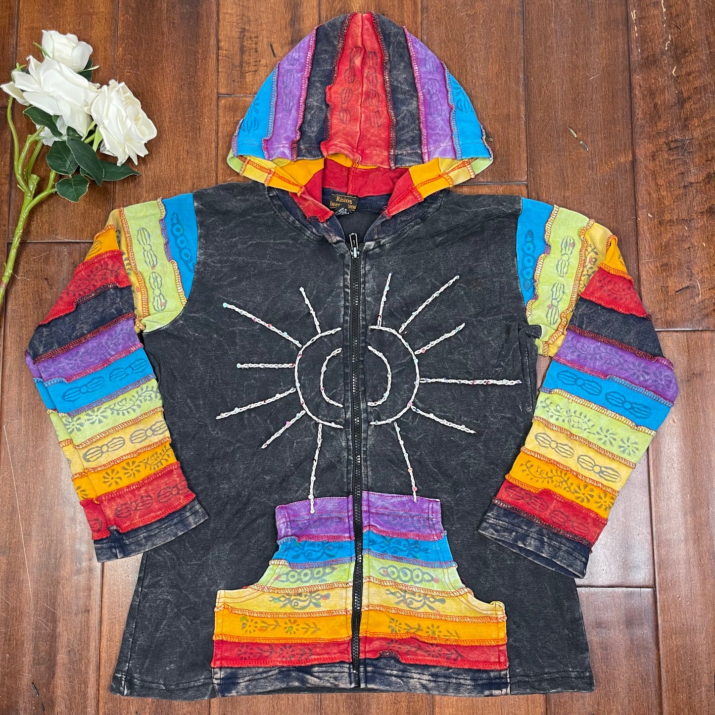 VINTAGE RISING INTERNATIONAL ZIP-UP HOODIE