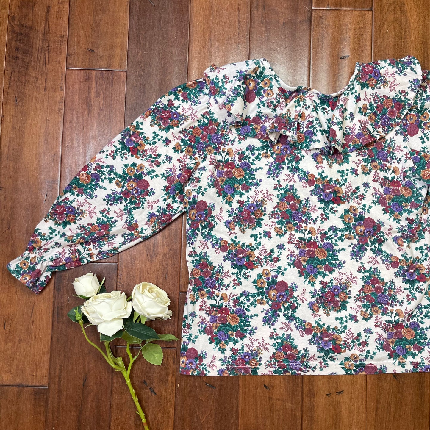 VINTAGE RUFFLED FLORAL TOP