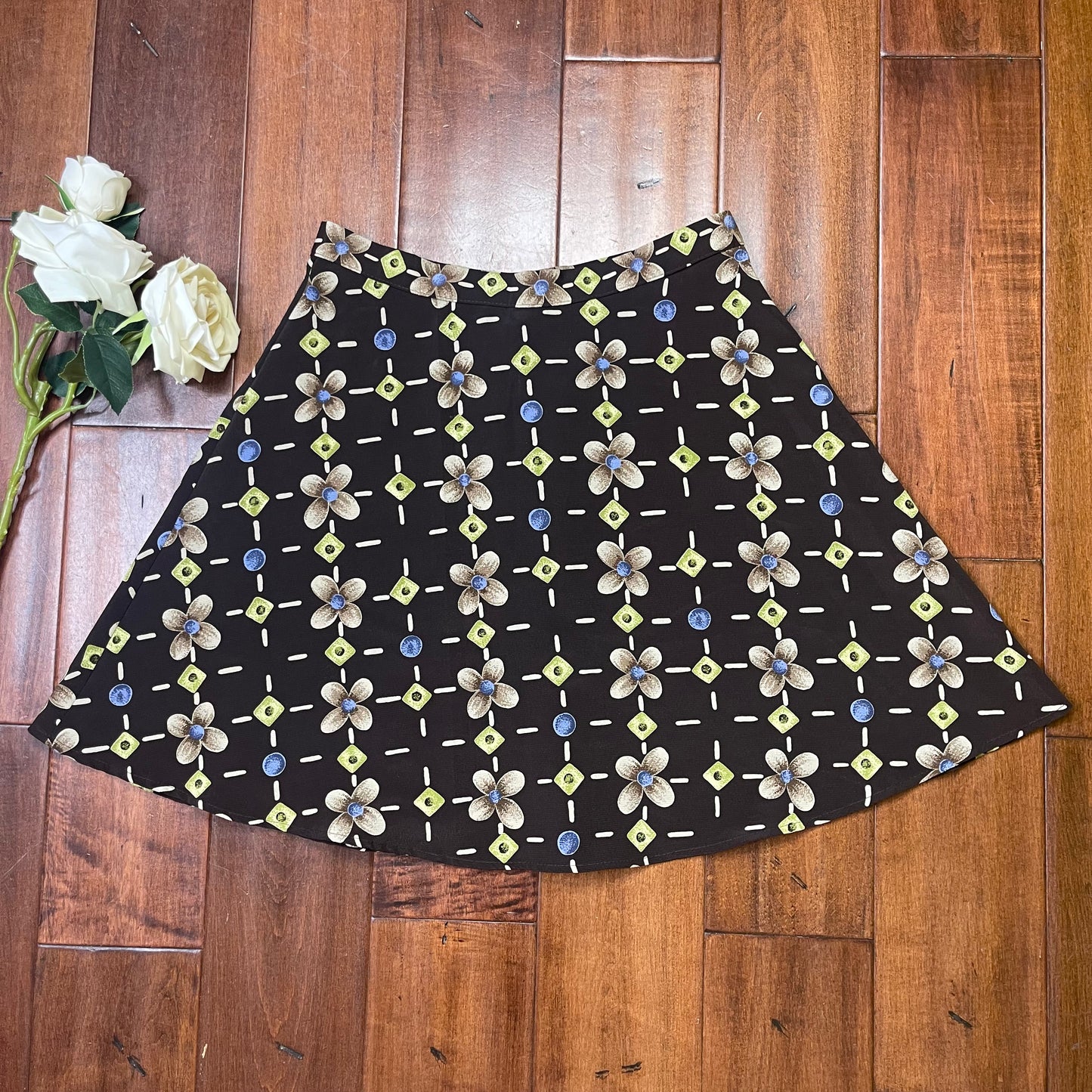 VINTAGE 90’S FLORAL & GEMS SKIRT