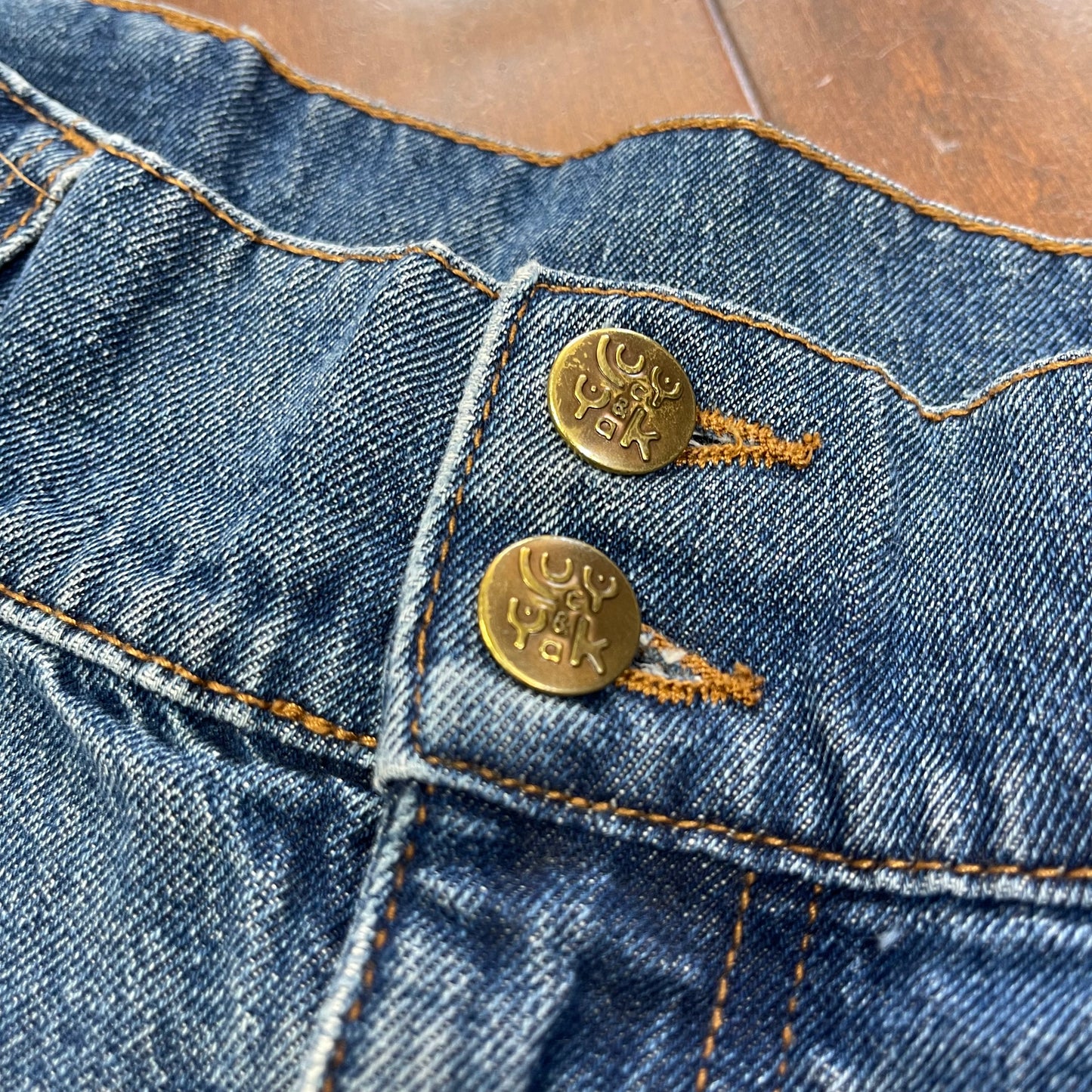 THRIFTED Y2K INSPIRED JEAN MINI SKIRT