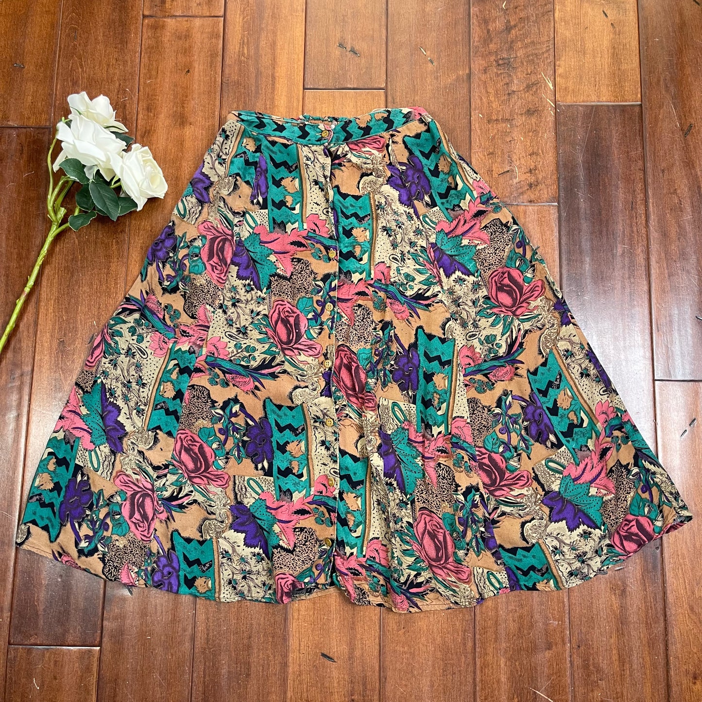 VINTAGE 80’S FLORAL FLARE SKIRT