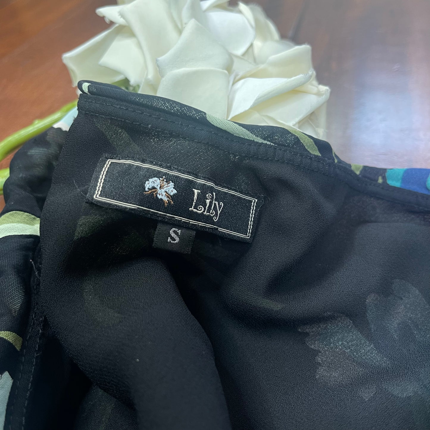 THRIFTED Y2K INSPIRED FLORAL MID SKIRT