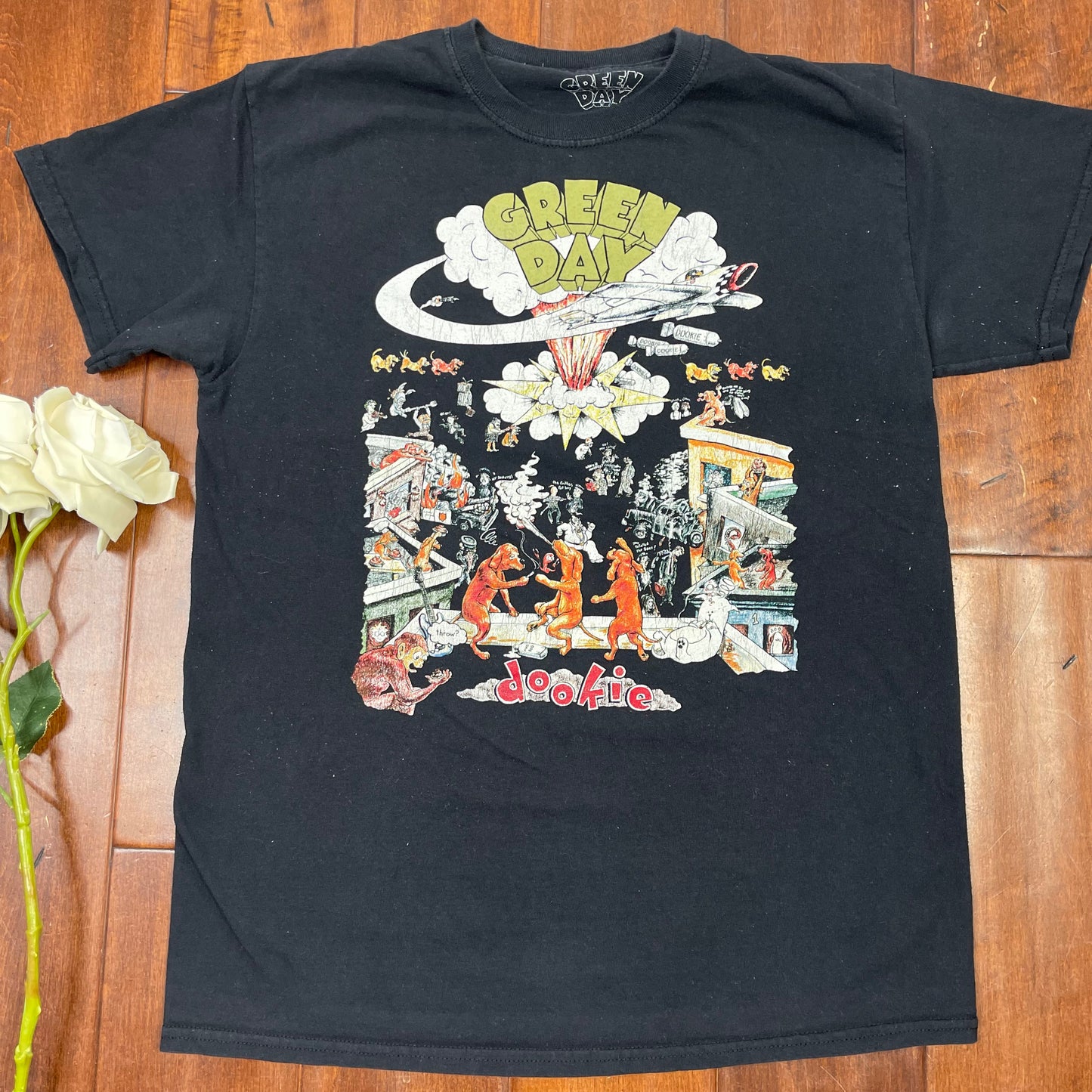 THRIFTED “GREEN DAY” TEE