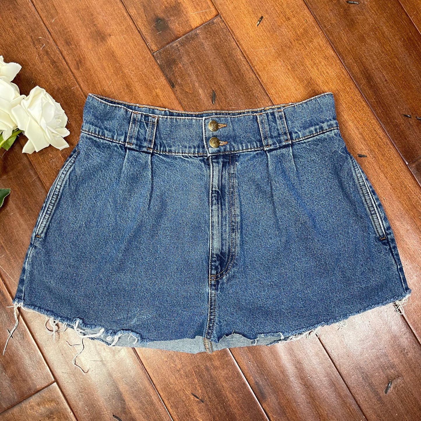 THRIFTED Y2K INSPIRED JEAN MINI SKIRT