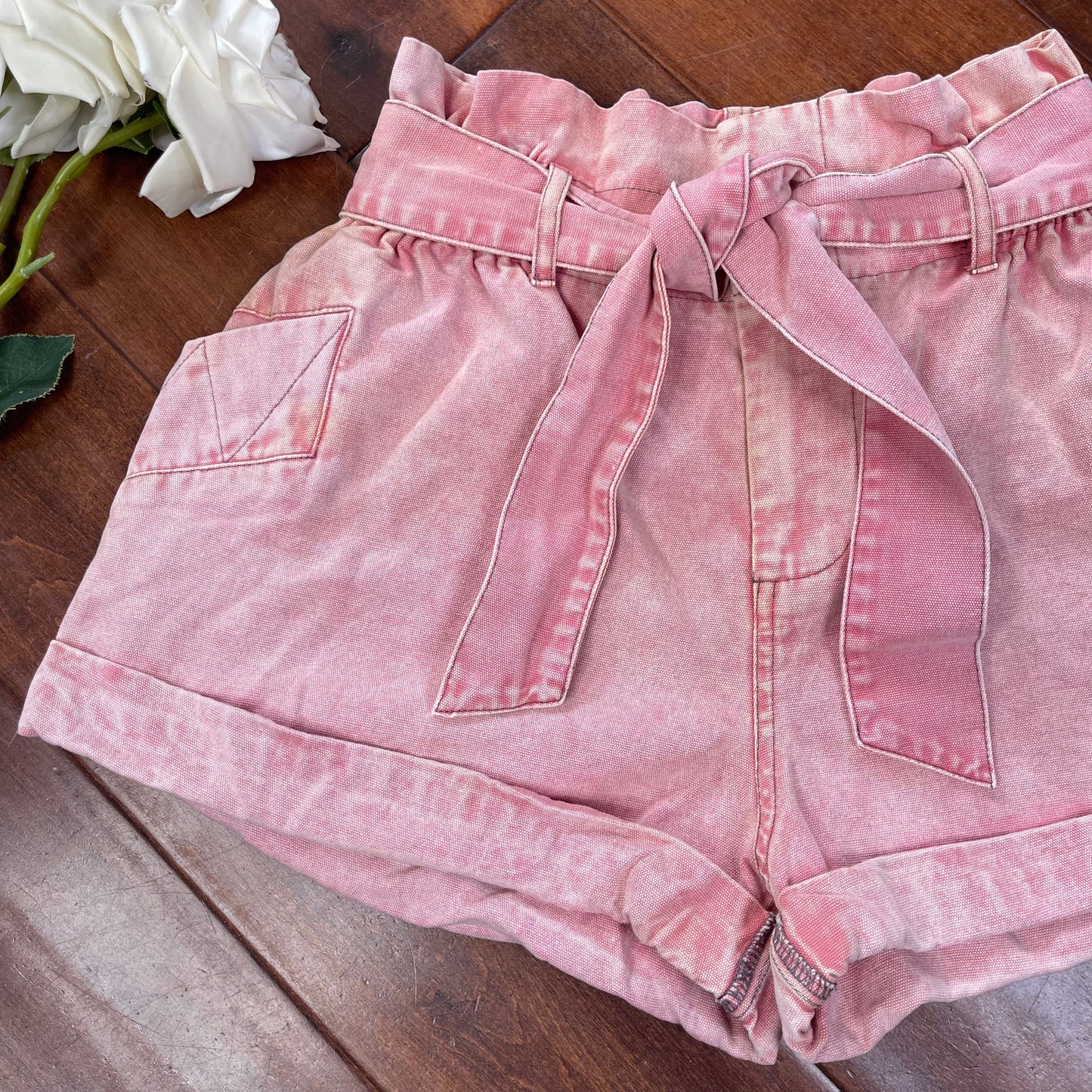 THRIFTED SCRUNCHY SHORTS