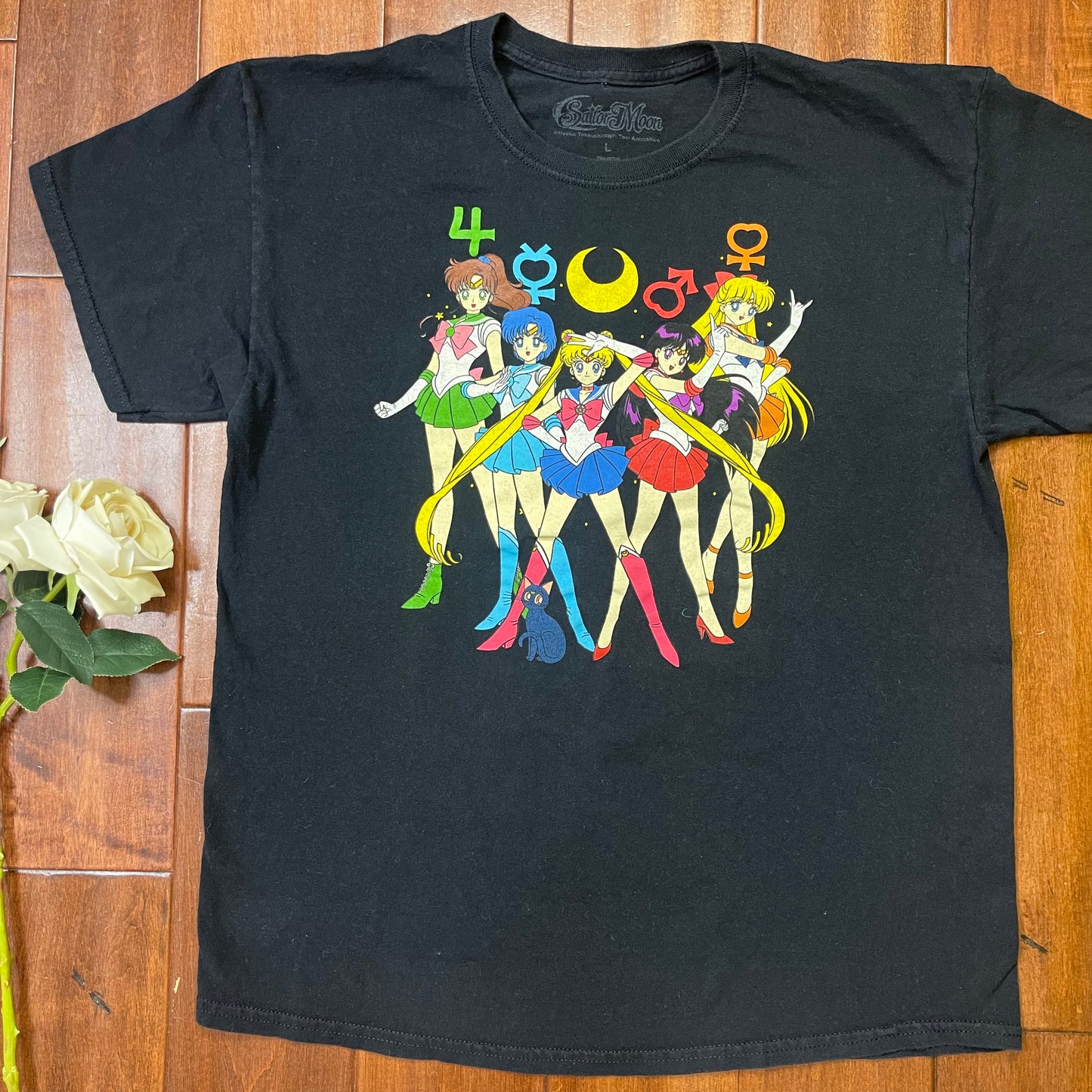 THRIFTED SAILOR MOON SQUAD T-SHIRT