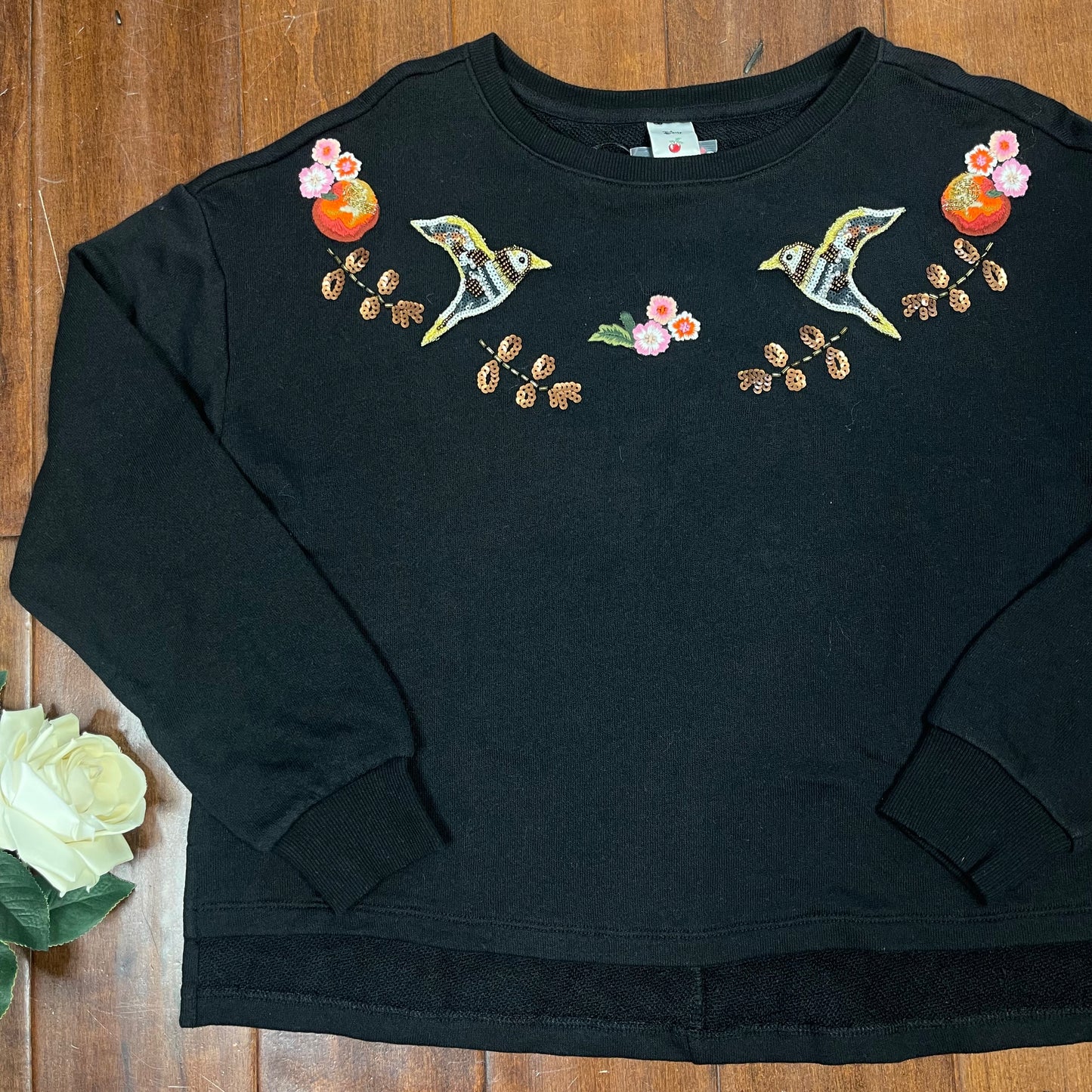 THRIFTED SNOW WHITE SWEATER