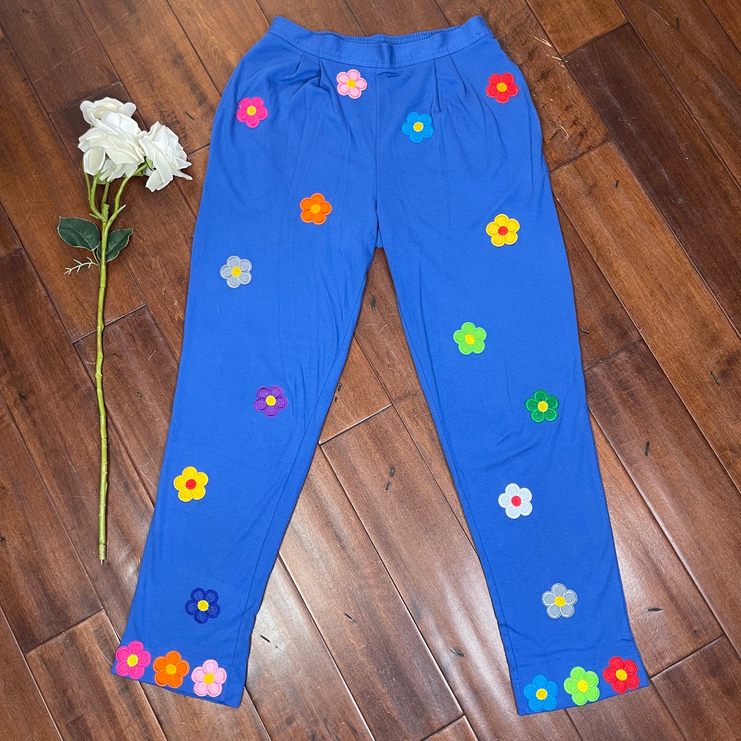 VINTAGE Y2K FLOWER PATCHES COMFY PANTS