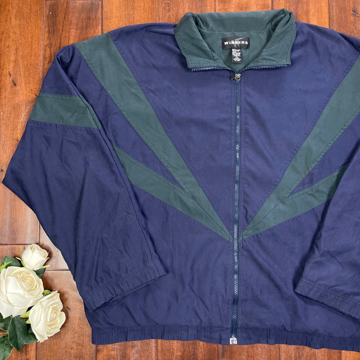 VINTAGE ZIP-UP WINDBREAKER