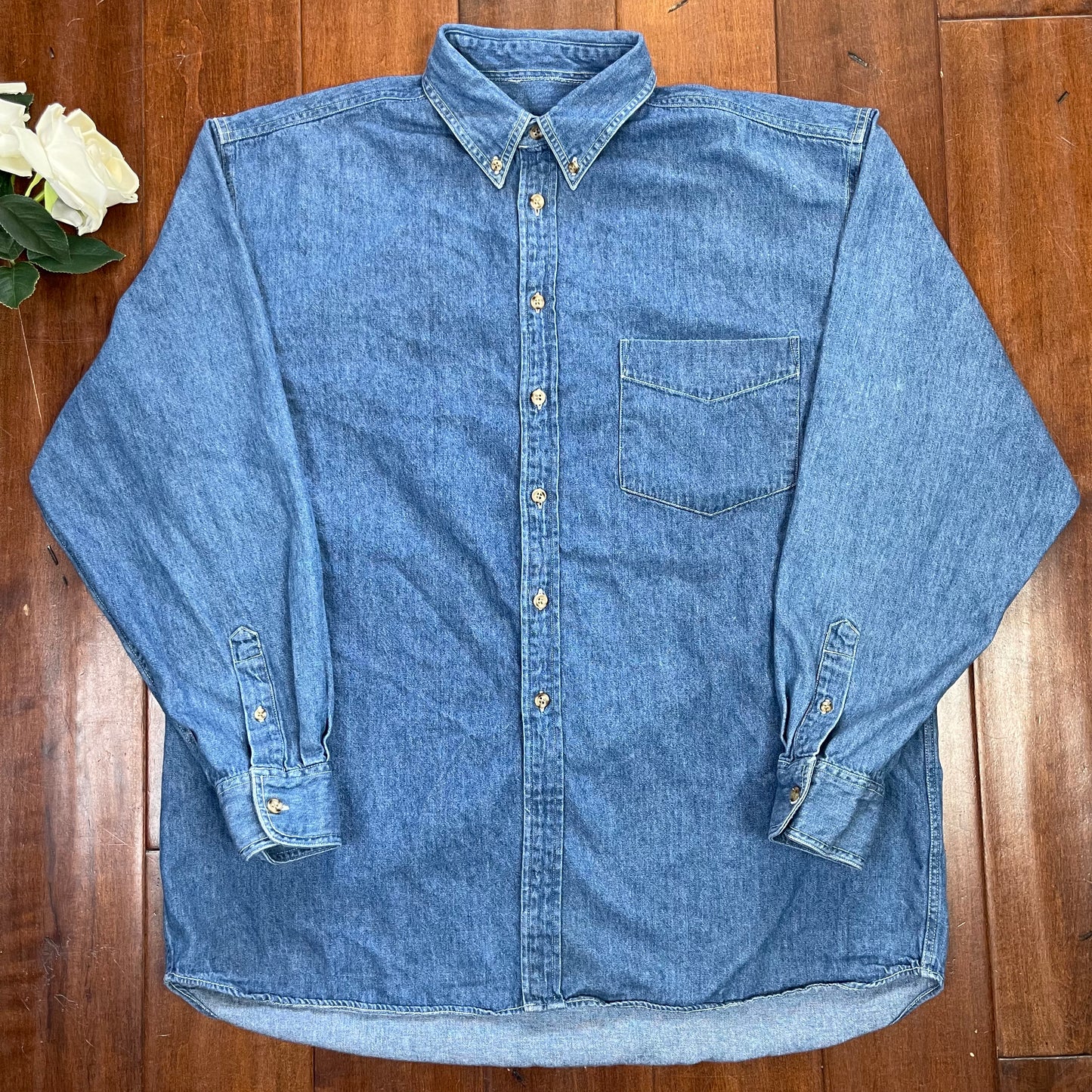 VINTAGE 80’S JEAN BUTTON-UP