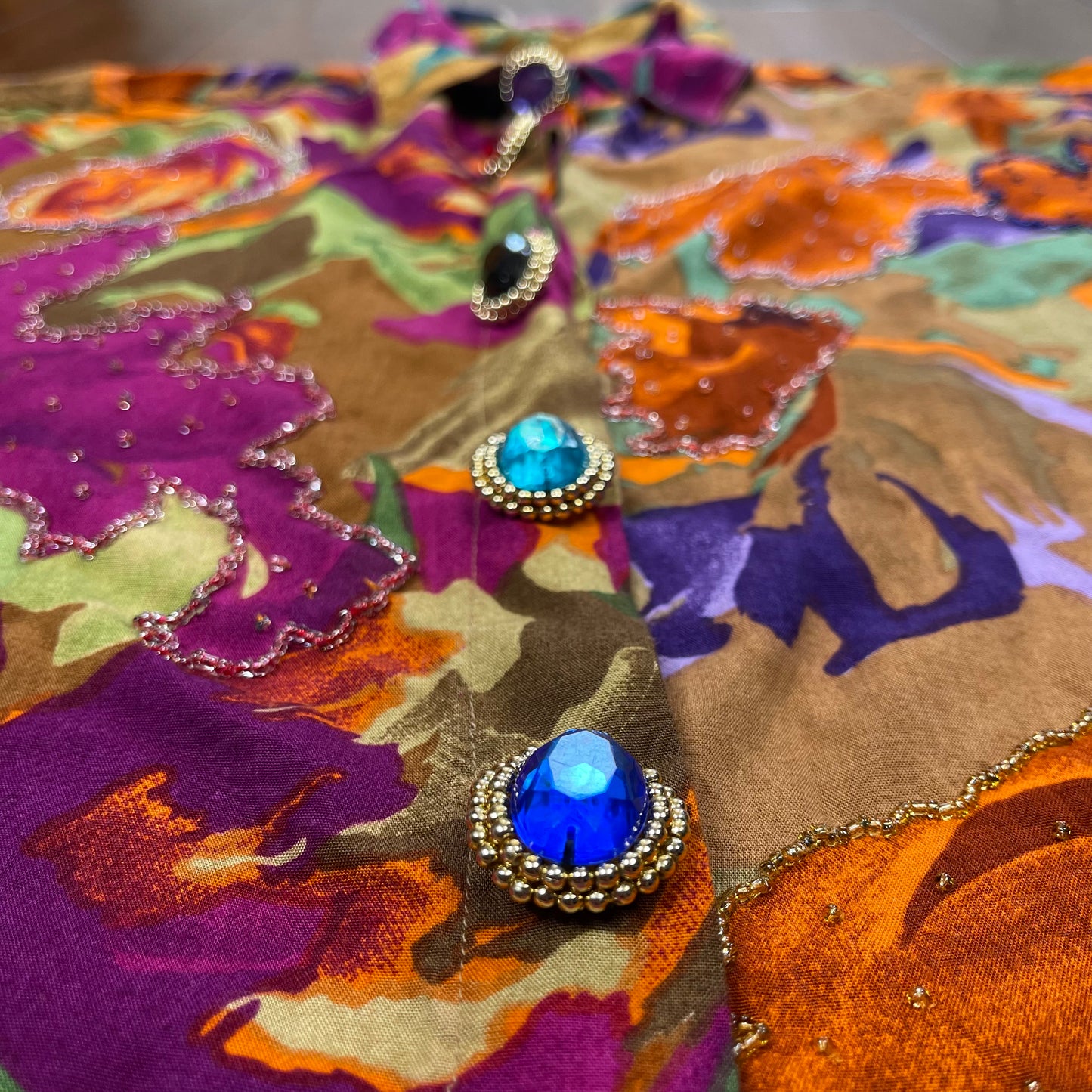 VINTAGE 80’S BEADED BOXED BUTTON-UP