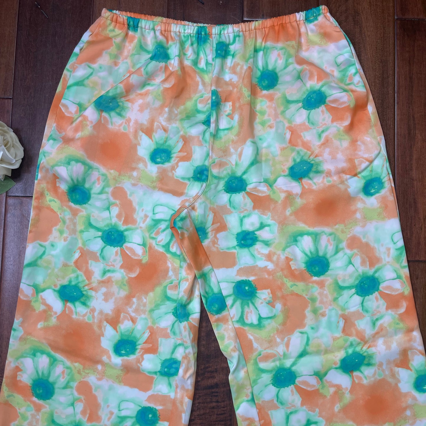THRIFTED URBAN OUTFITTERS FLORAL FLOWY PANTS