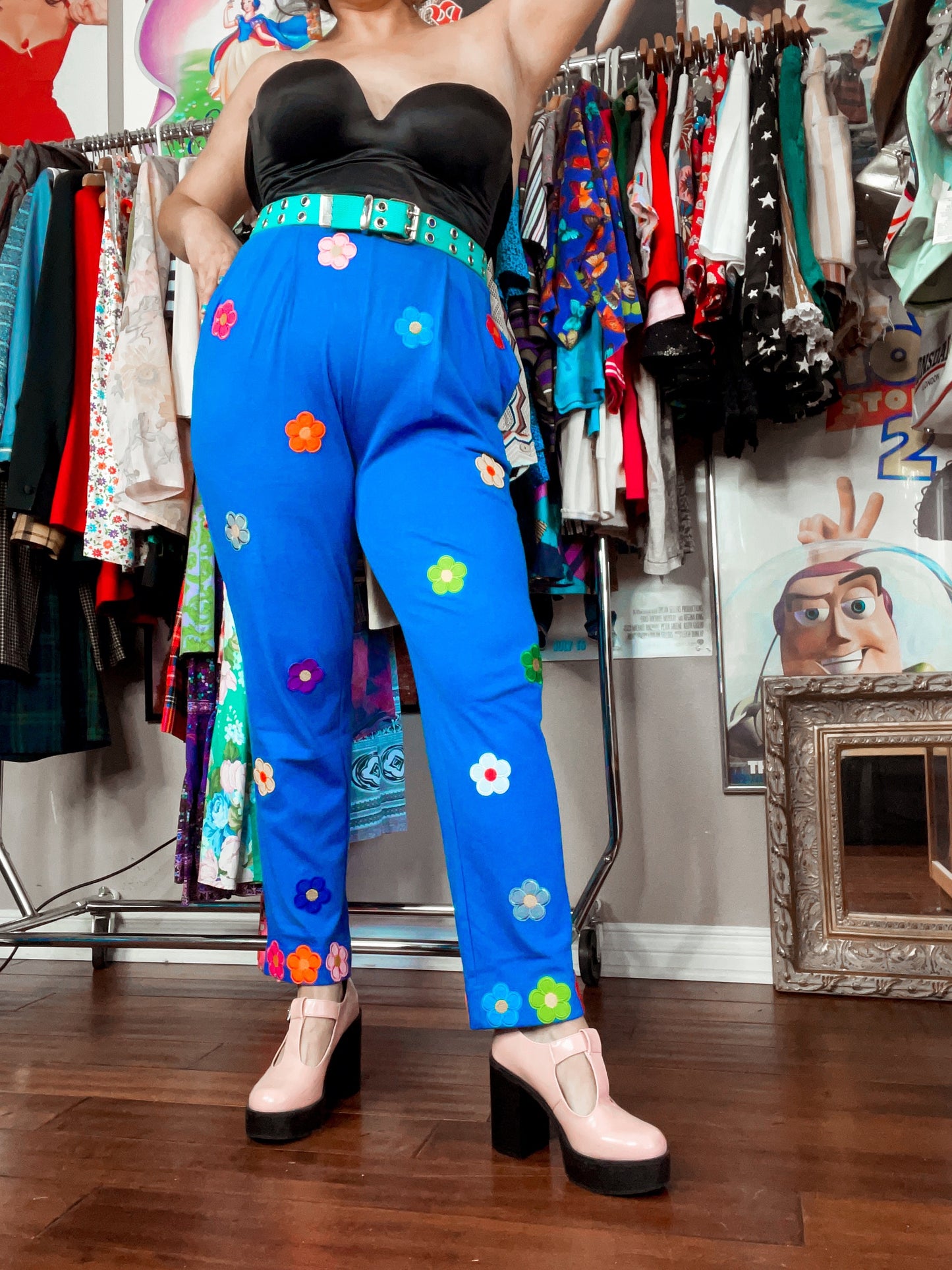 VINTAGE Y2K FLOWER PATCHES COMFY PANTS