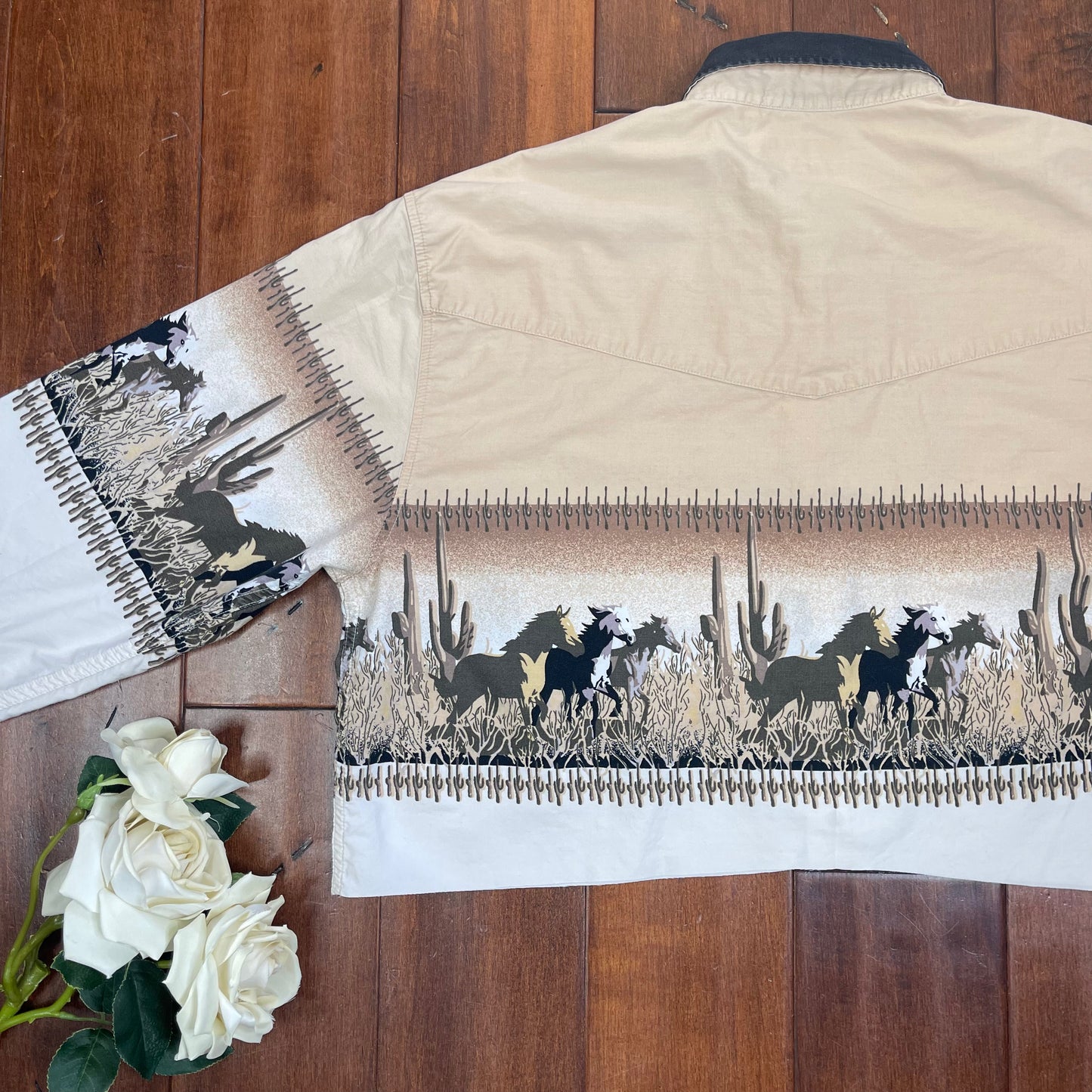 VINTAGE WESTERN CROPPED BUTTON-UP