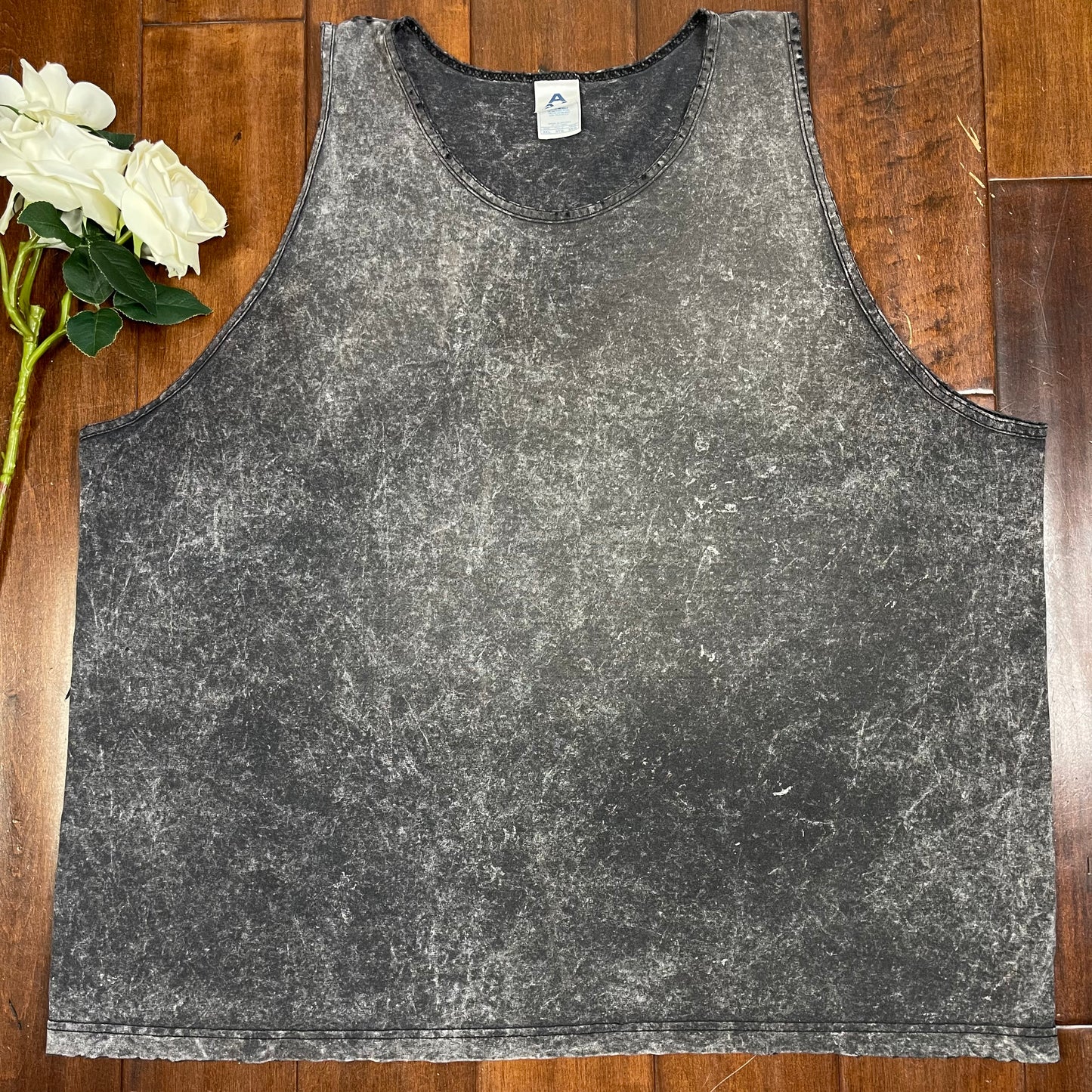 VINTAGE 1996 MOLOKAI HAWAII TANK