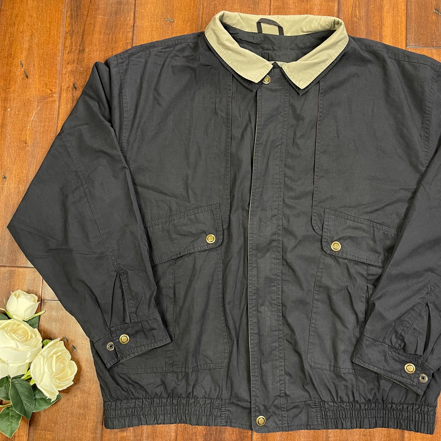 VINTAGE ZIP-UP WINDBREAKER