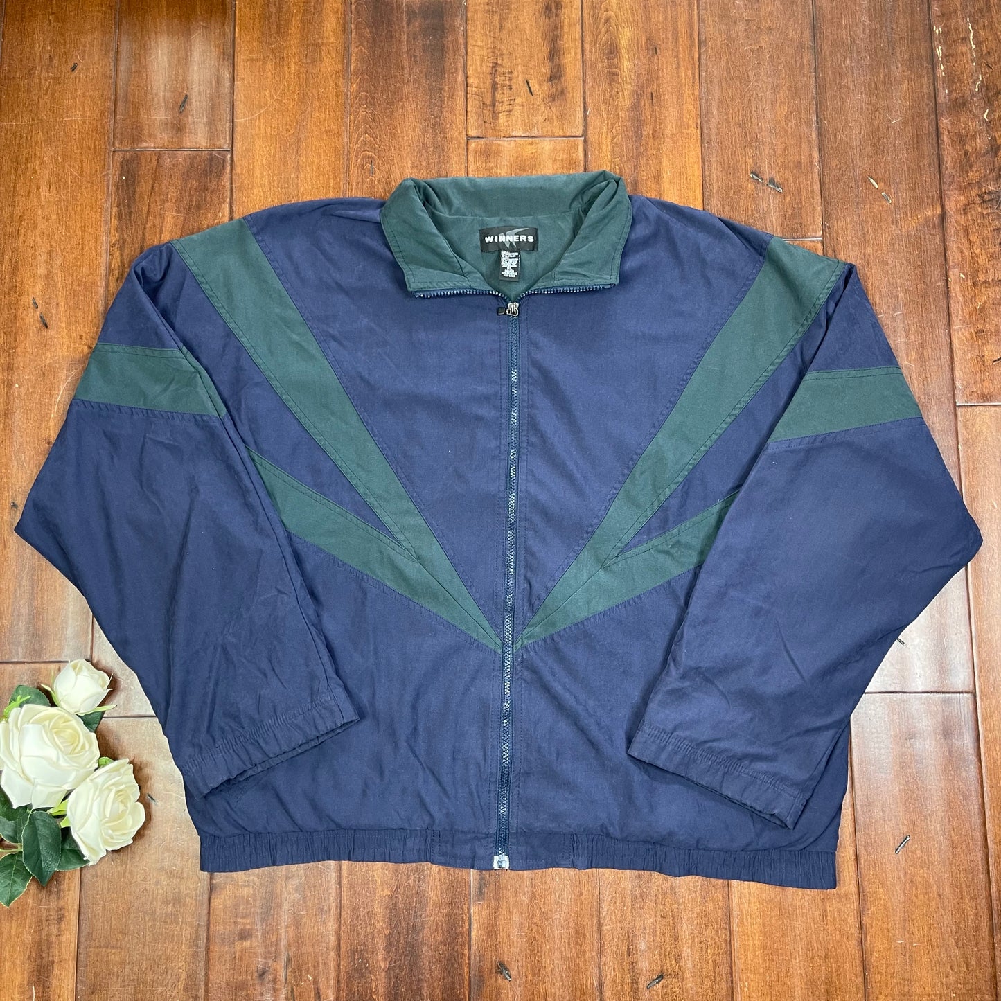 VINTAGE ZIP-UP WINDBREAKER