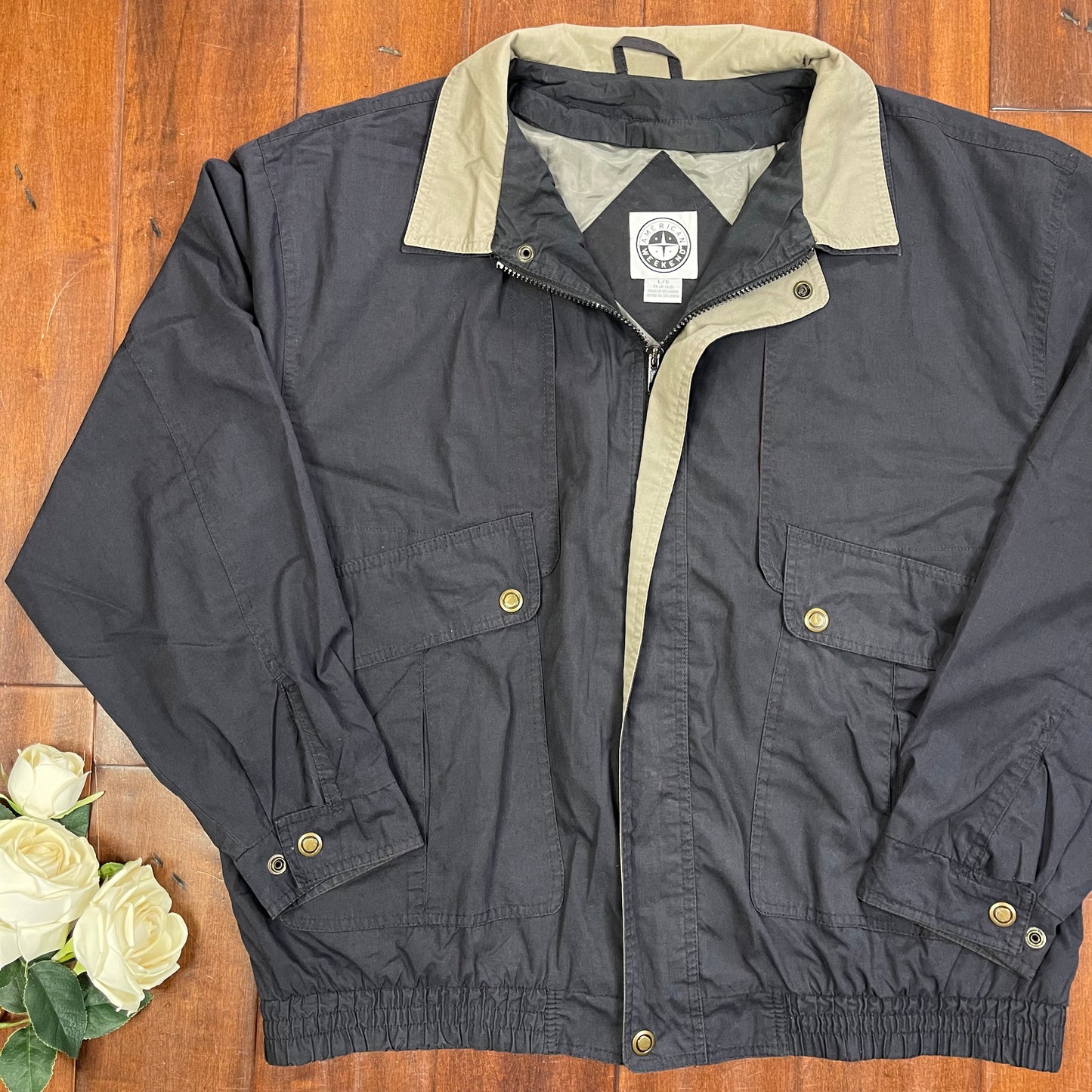 VINTAGE ZIP-UP WINDBREAKER